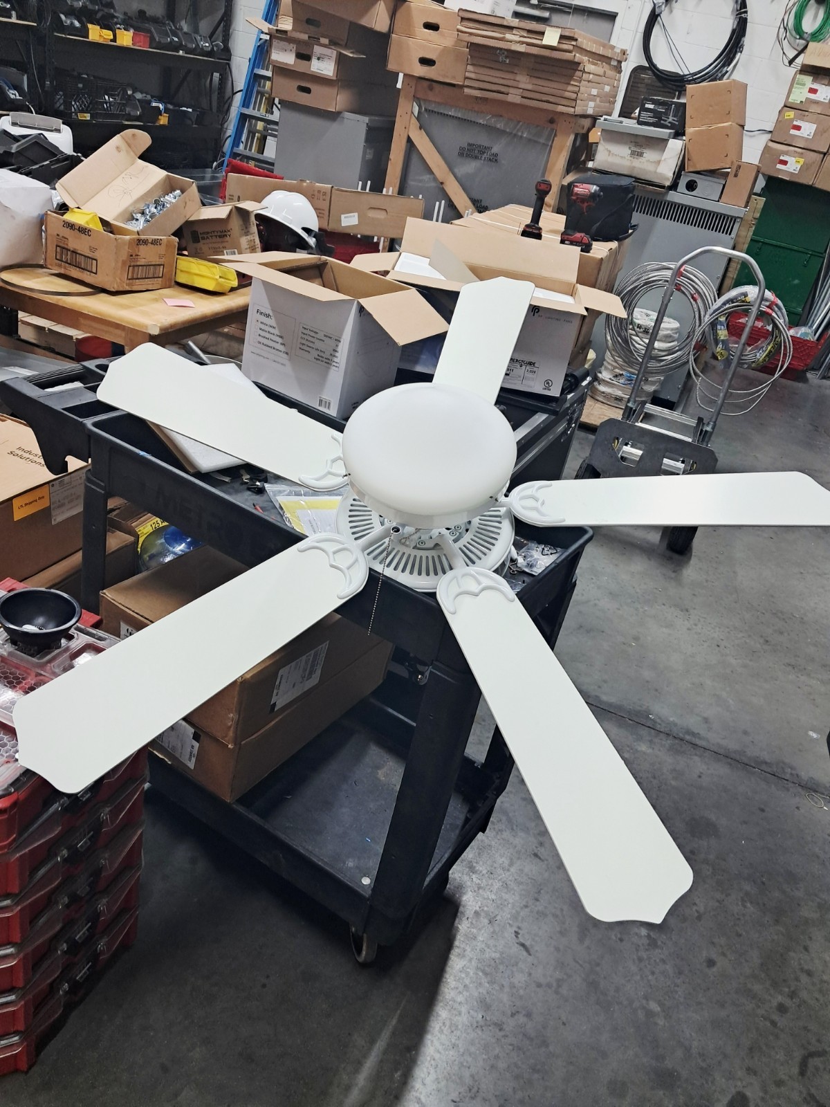 Ceiling Fan 52” + Lighting Kit RP MODEL 1052 White