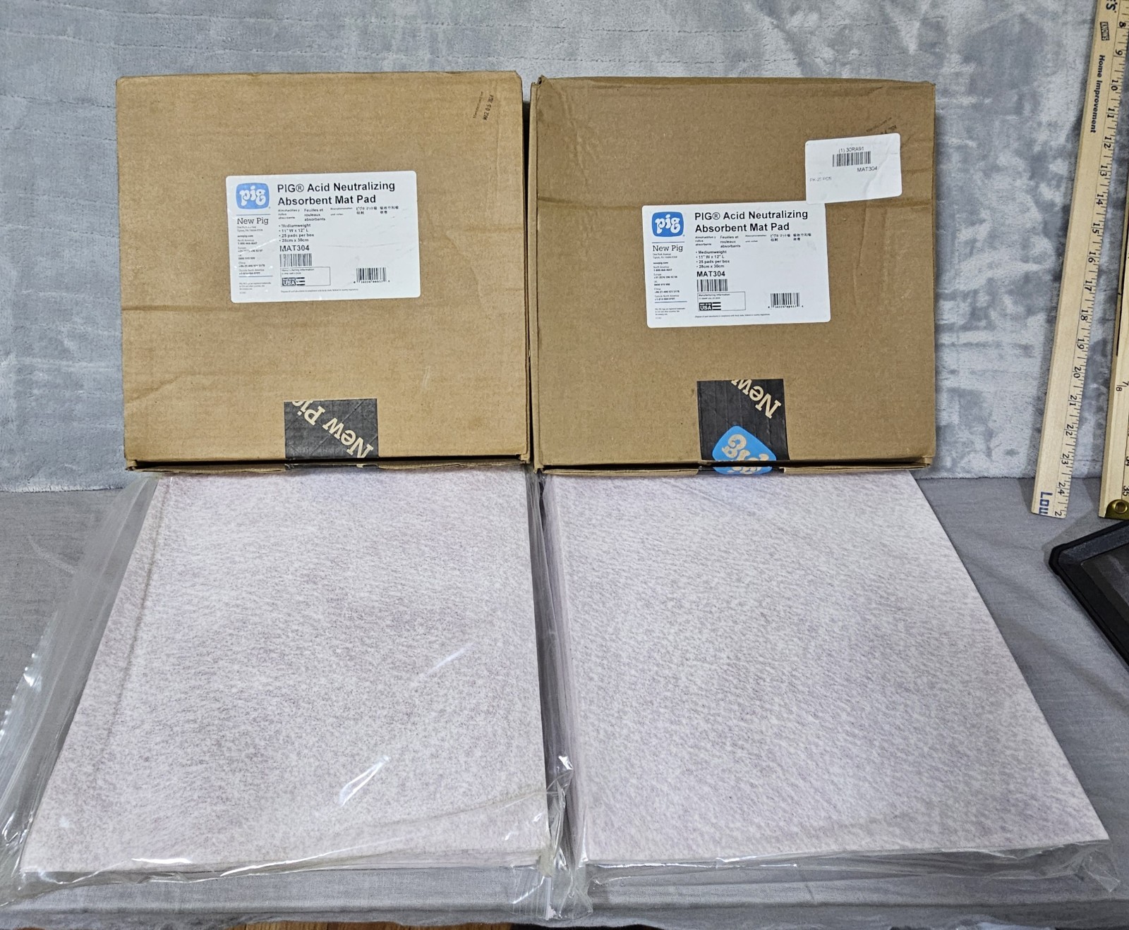 PIG Acid Neutralizing Absorbent Mat Pads MAT304 11"x12" 50 Pieces Medium Weight
