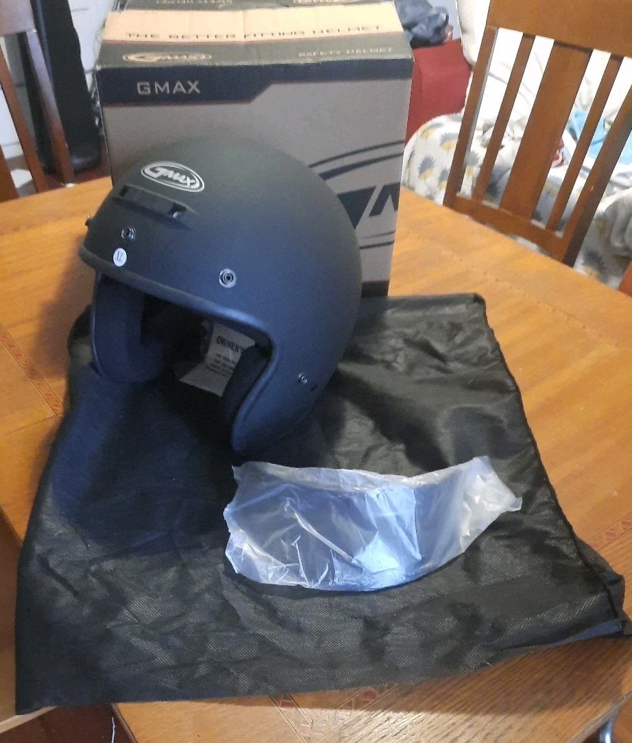 Gmax Helmet Light GM2S Matte Black XL