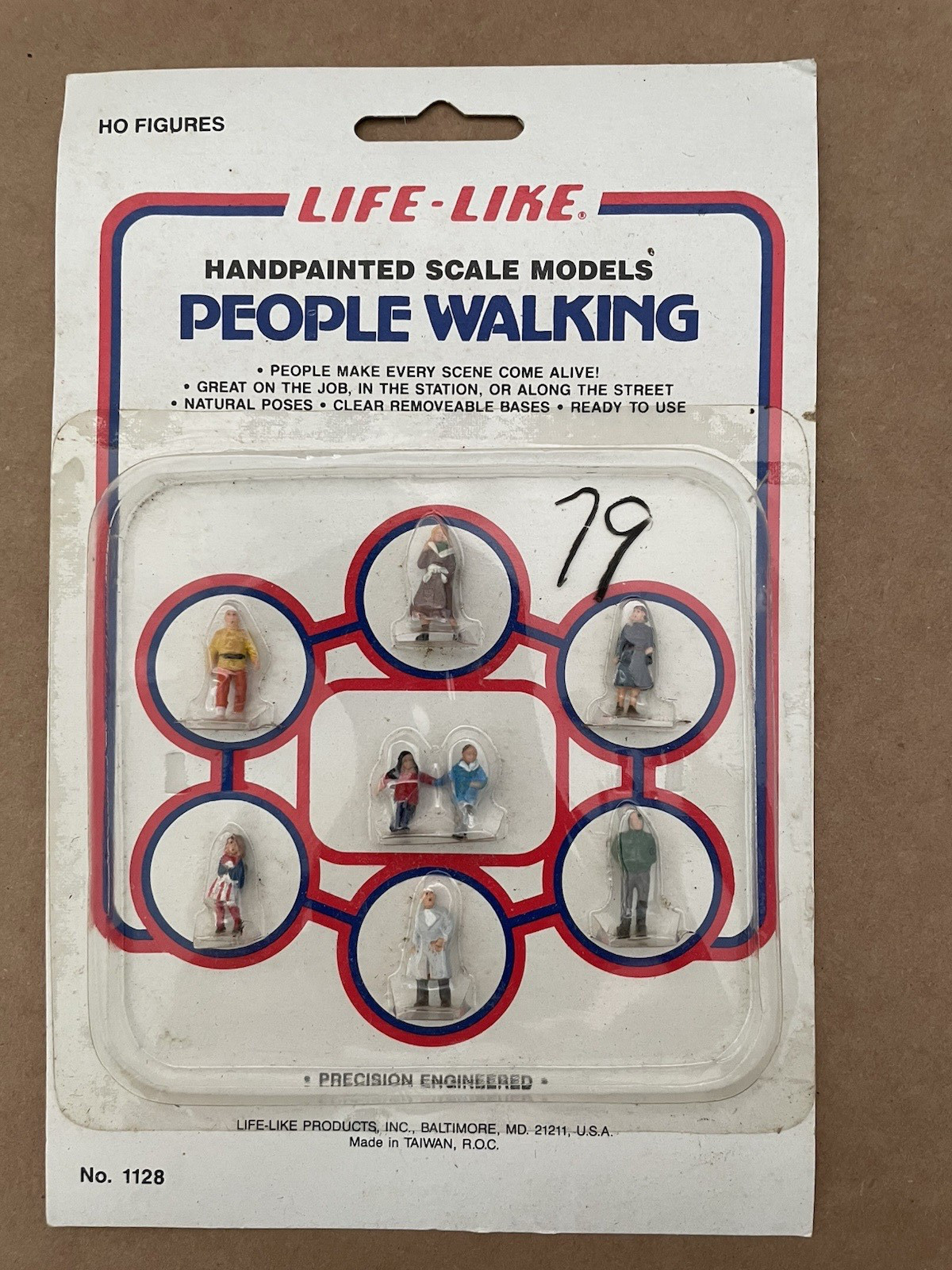 Vintage LIFE-LIKE People Walking HO Figures unopened