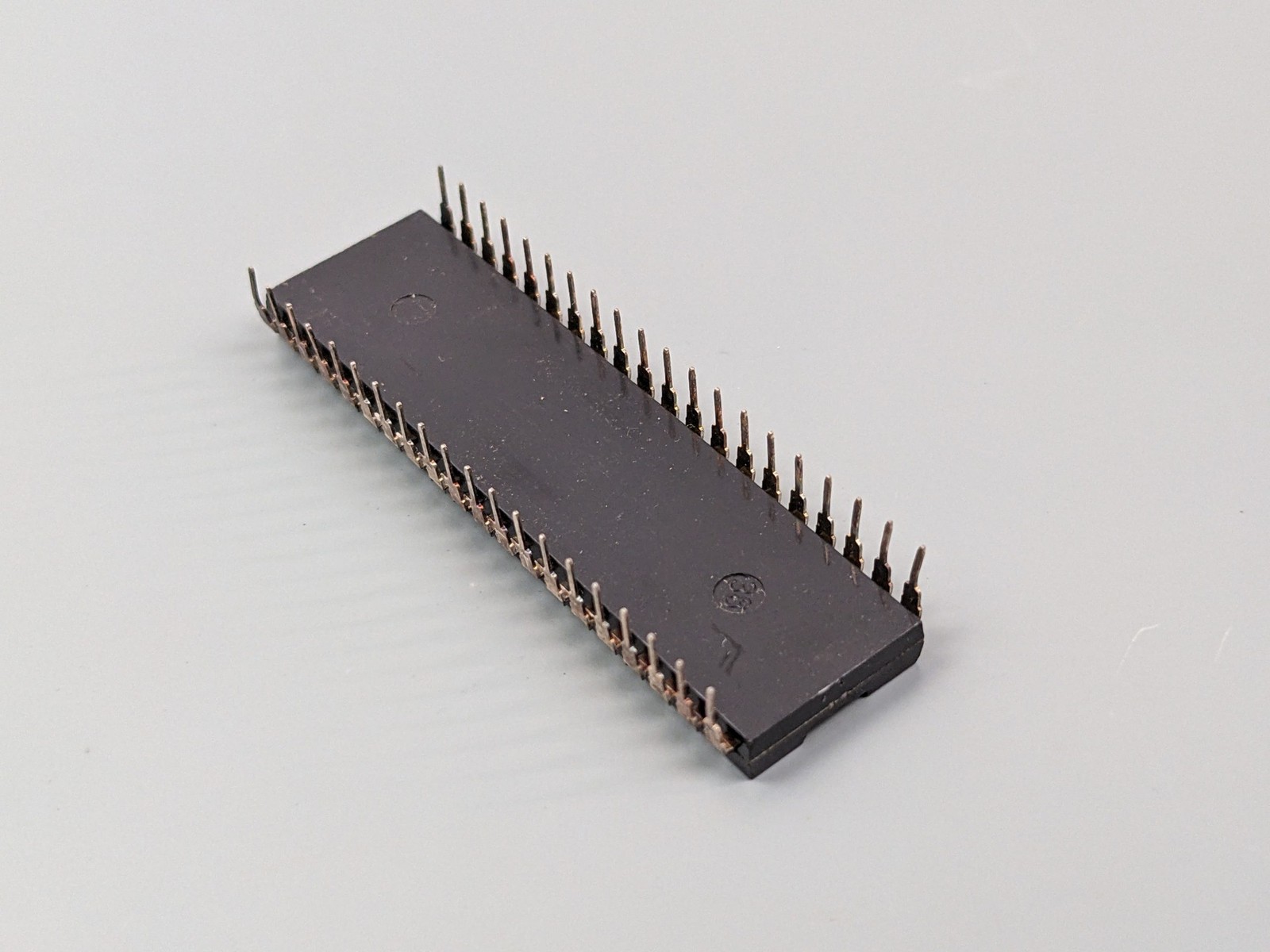 Mostek MK14627 (16A6618X022 Mask ROM) 3870/20 Microcontroller IC
