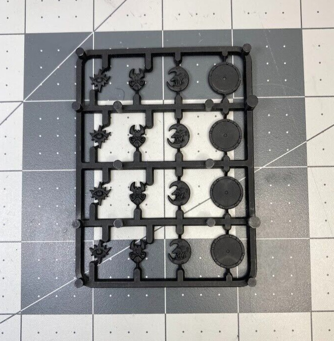 Classic Warhammer NIGHT GOBLIN SHIELDS Sprue middlehammer '98 Old World OOP S26