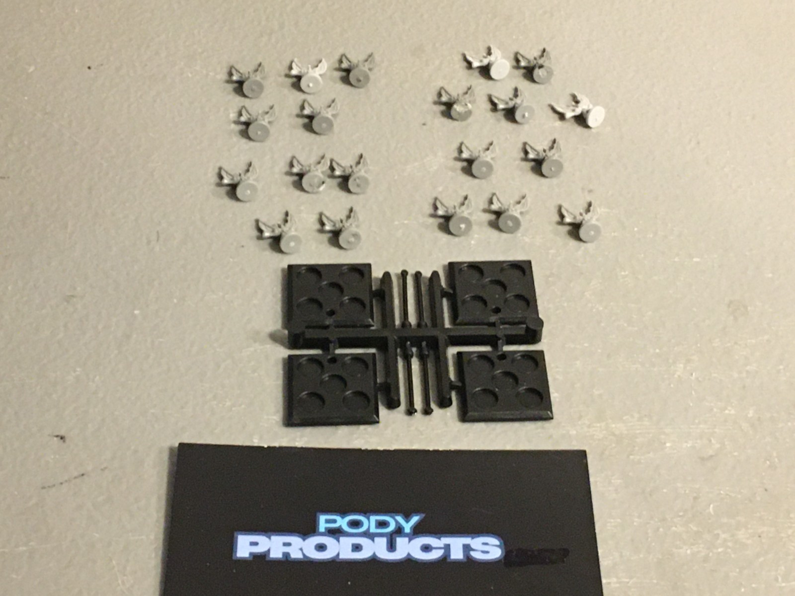 A39661 WARHAMMER EPIC 40K ELDAR CRAFTWORLDS SWOOPING HAWKS 4 STANDS GW
