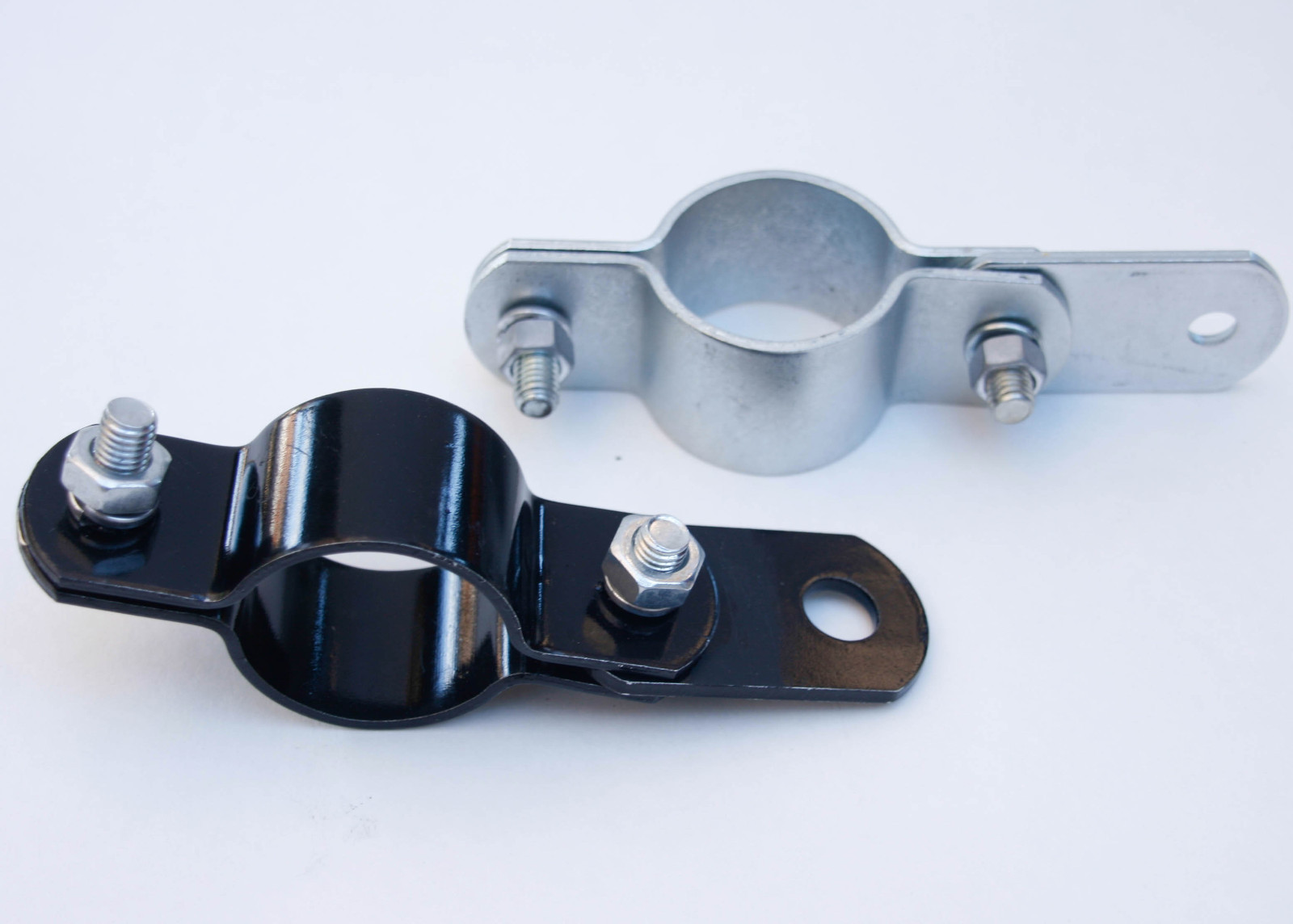 16 Pipe hanger Pelican rigging Available 1 1/4" in Black or Silver