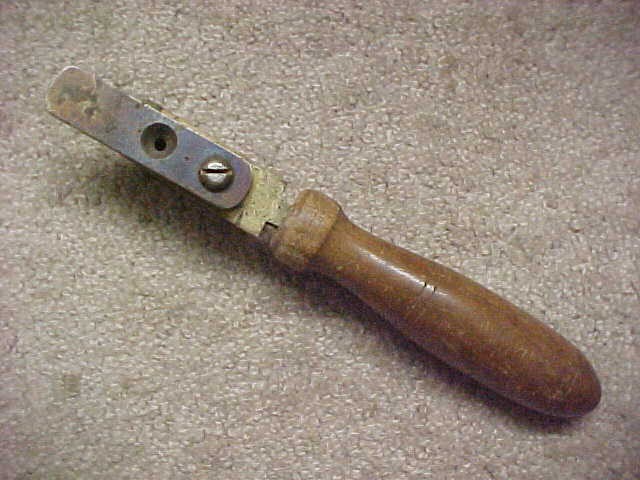 VINTAGE MARLIN . 38 CALIBER  TARGET BULLET MOLD