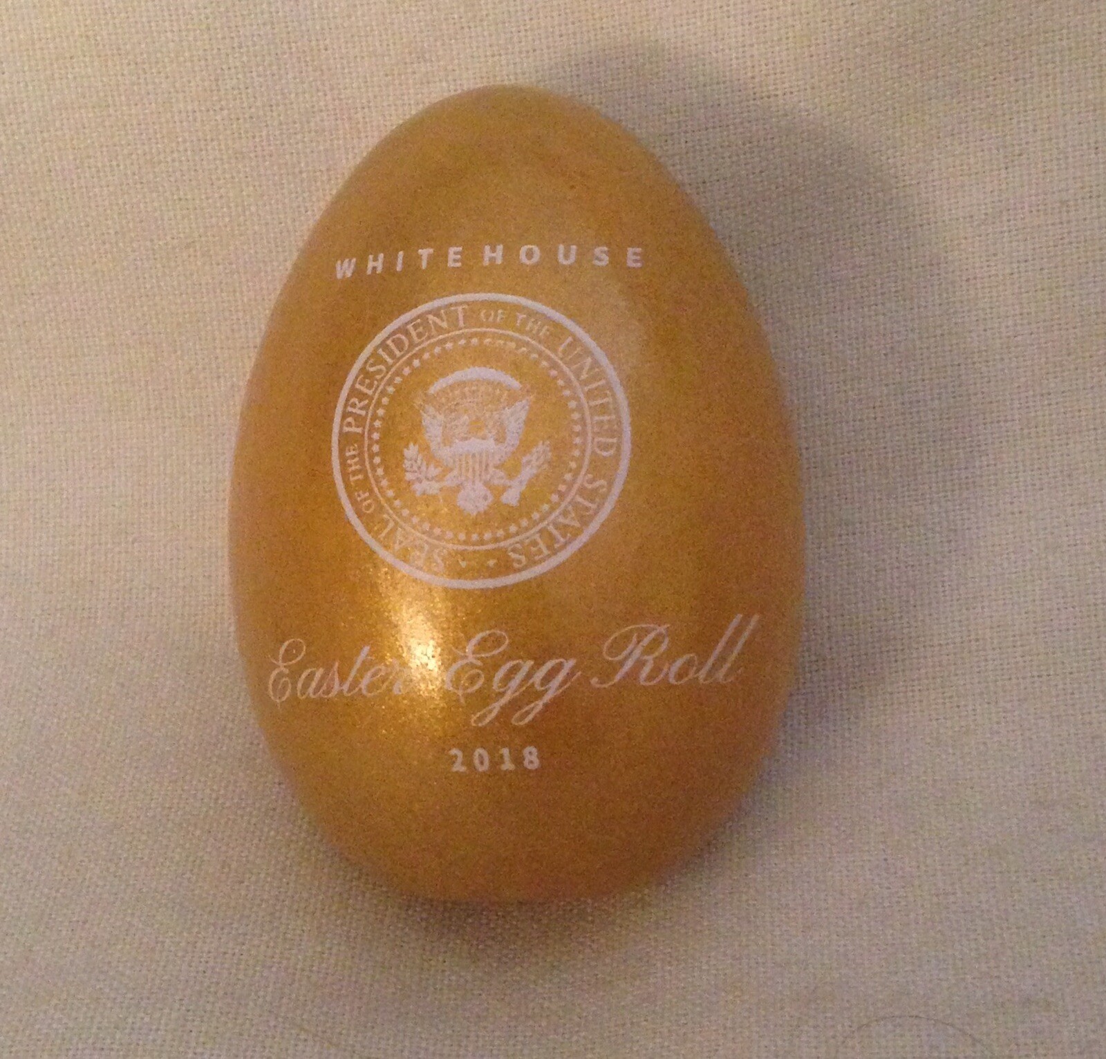 3 TRUMP = GOLD 2018 EASTER EGG + WHITE HOUSE CHALLENGE COIN + MAGNET REPUBLICAN