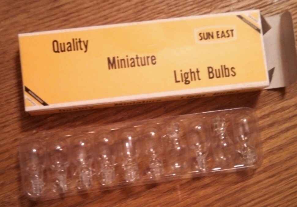 916 12v Miniature Bulb - 10 pack Sun East