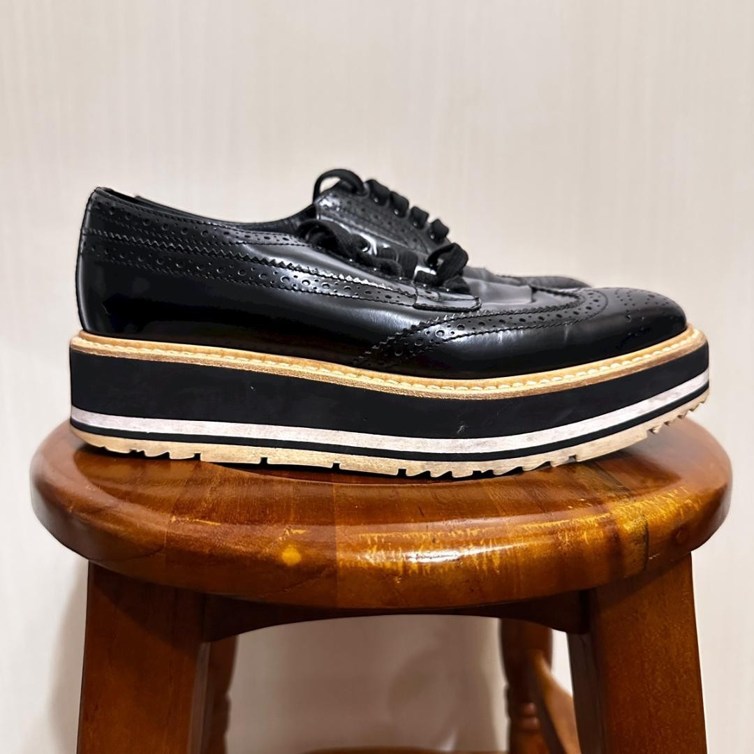 Prada Leather Loafers Women's Size EU35/US5 SH160
