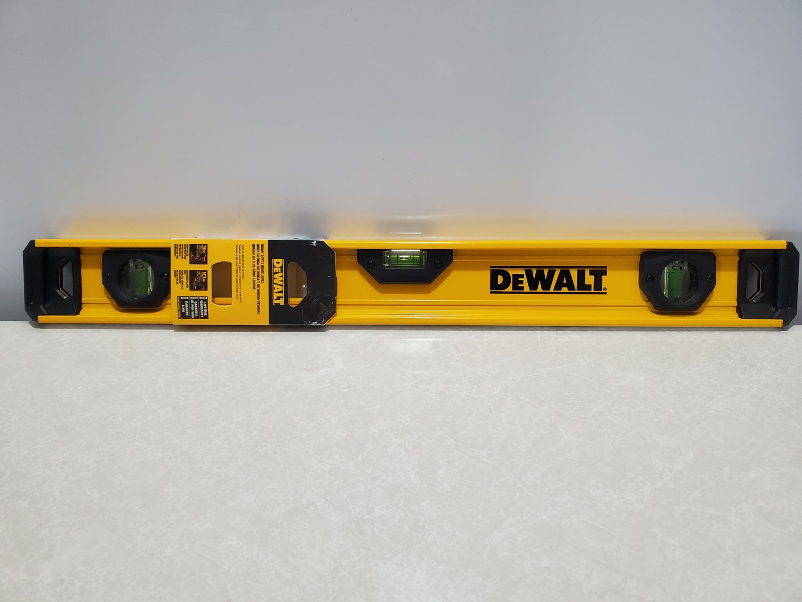Dewalt DWHT42151  Premium I-Beam Level 24-Inch