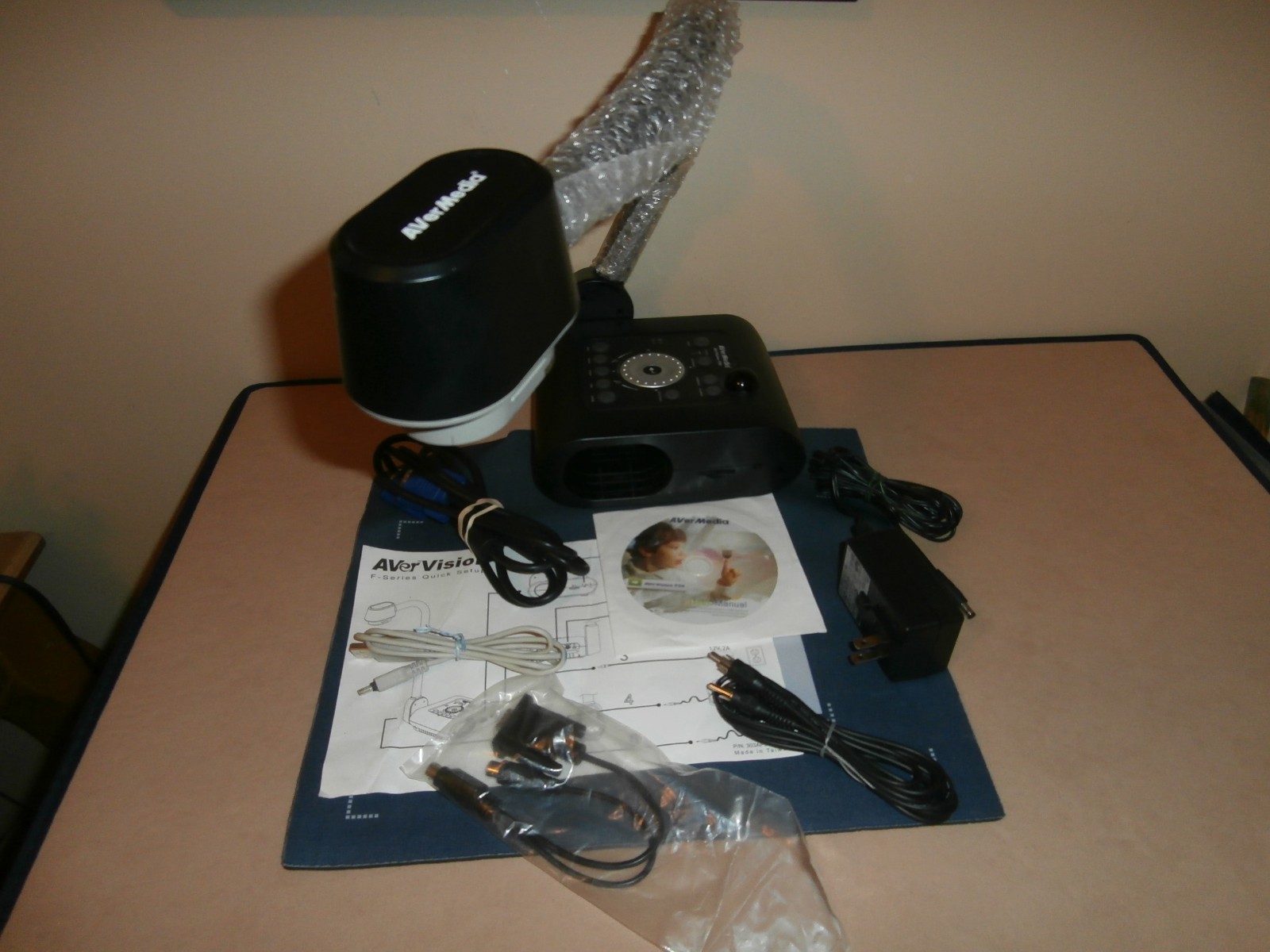 AverVision F50 USB Digital Camera/Scanner Portable Document Camera with 10X Zoom