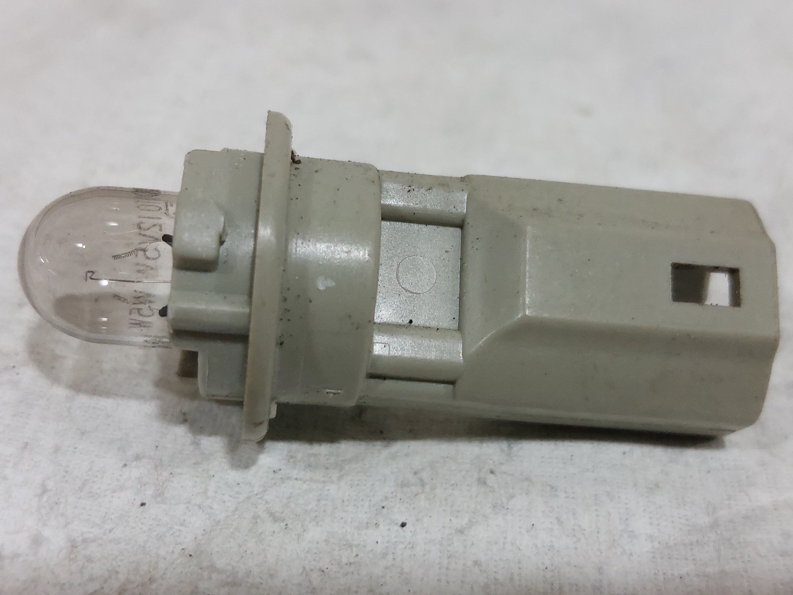 2005 2006 Acura RSX Tail Light Taillight Socket and Bulb (Single Filament Clear)