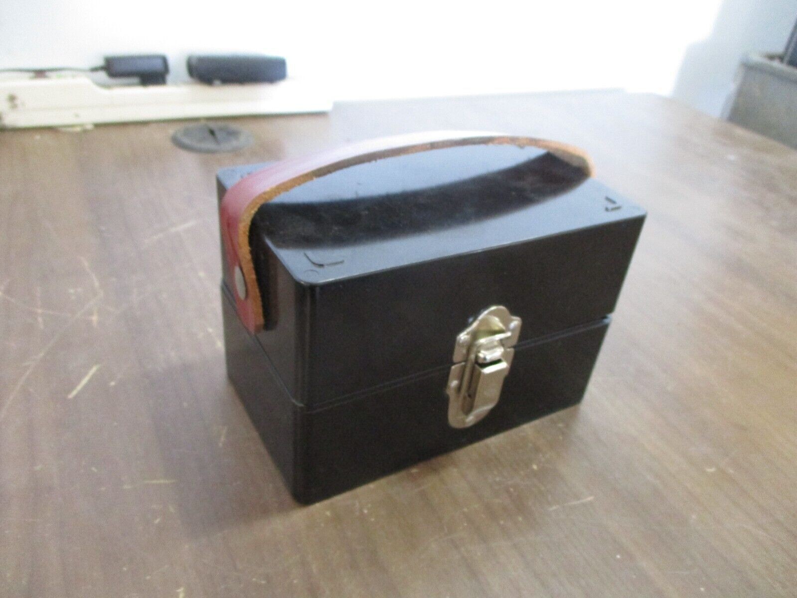 Jewell Electrical Plaster-Eye Electronic Outlet Locator 72T Used