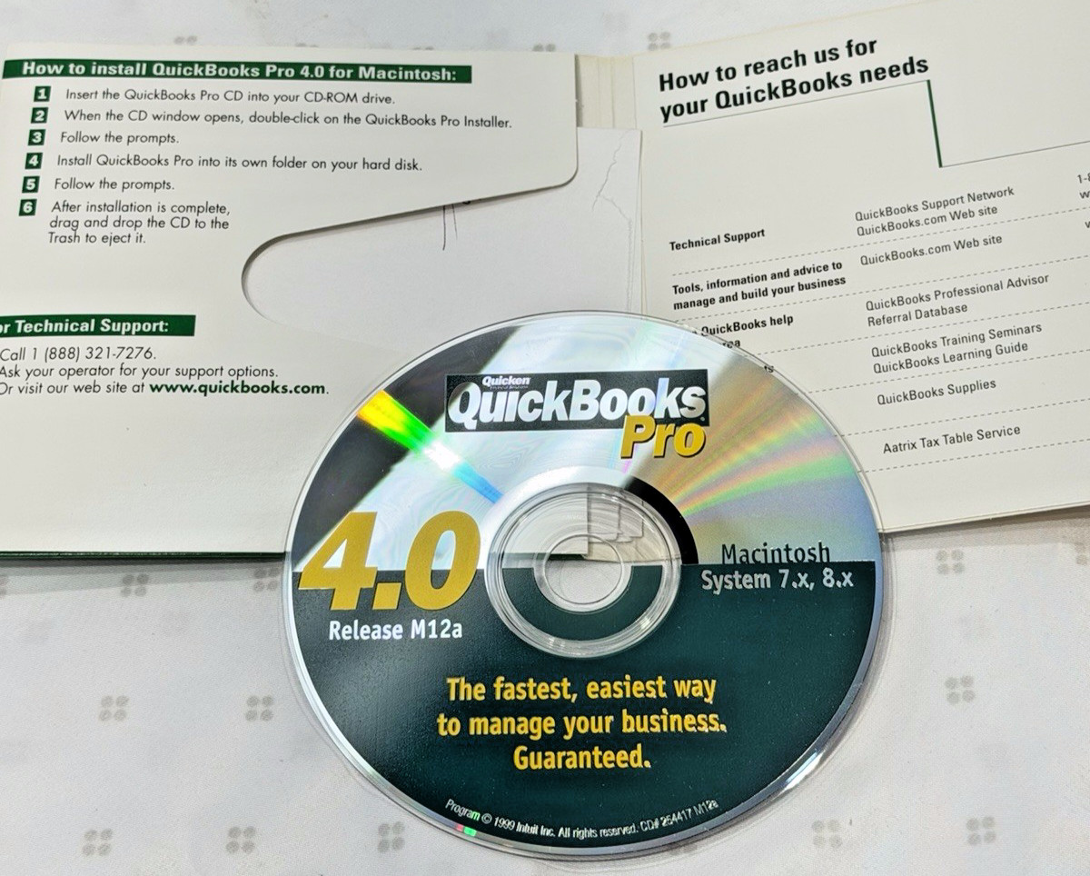 Quicken QuickBooks Pro Version 4.0 CD version for MacOS 7.x, 8.x