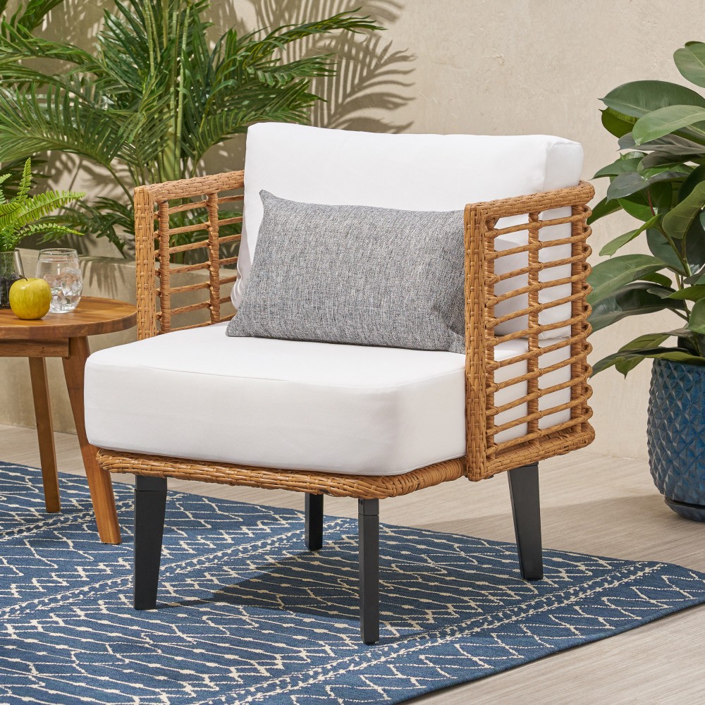 Brown Outdoor PE Rattan Club Chair Modern Patio Lounge Chair with