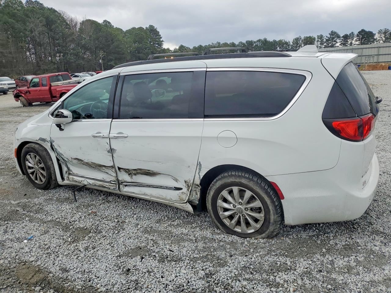 Fuse Box Engine Compartment Fits 17 PACIFICA 5050790