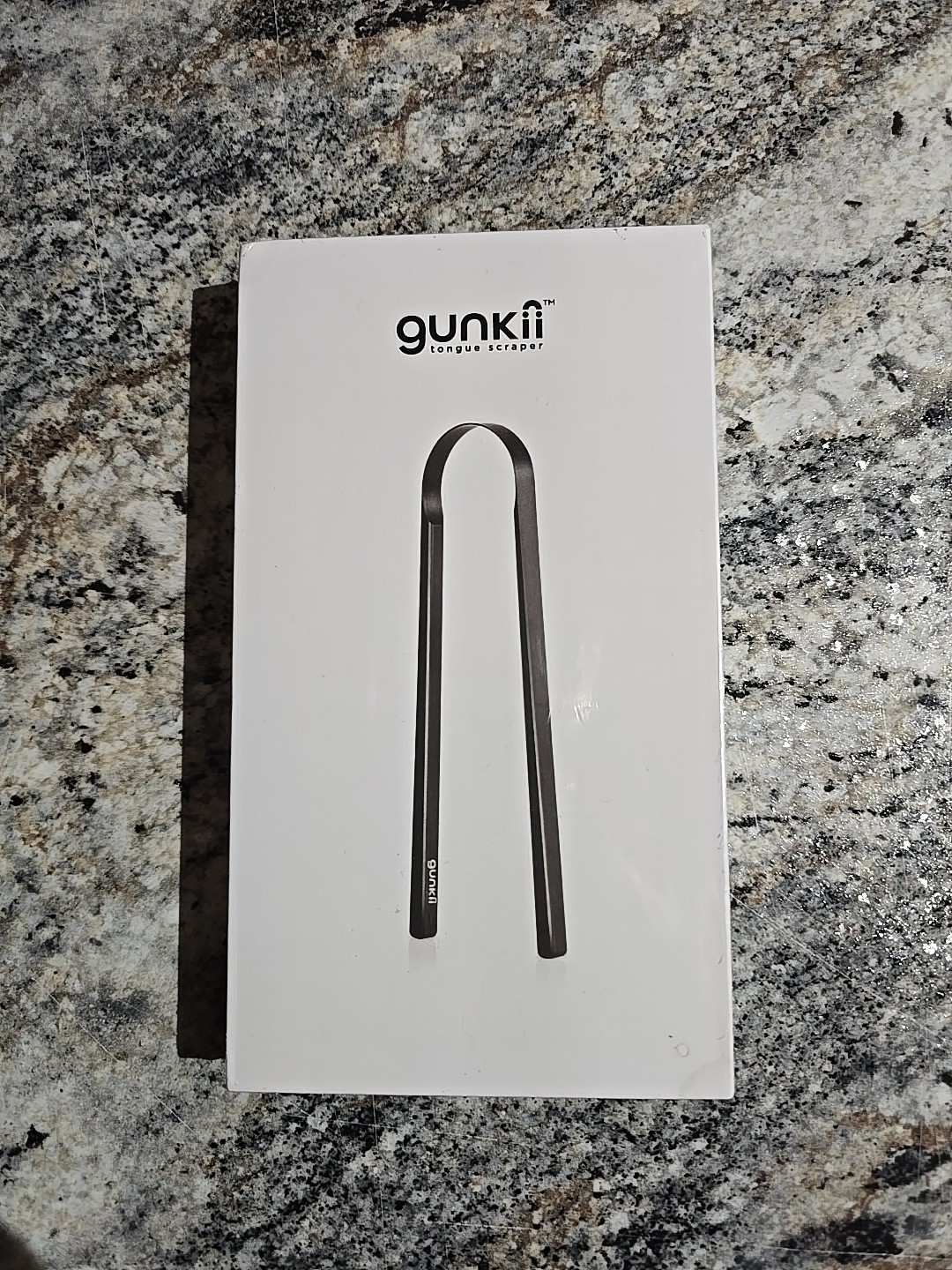 Tongue Scraper, Tongue Cleaner for Adults and Kids, Fights Bad Breath Gunkii NEW