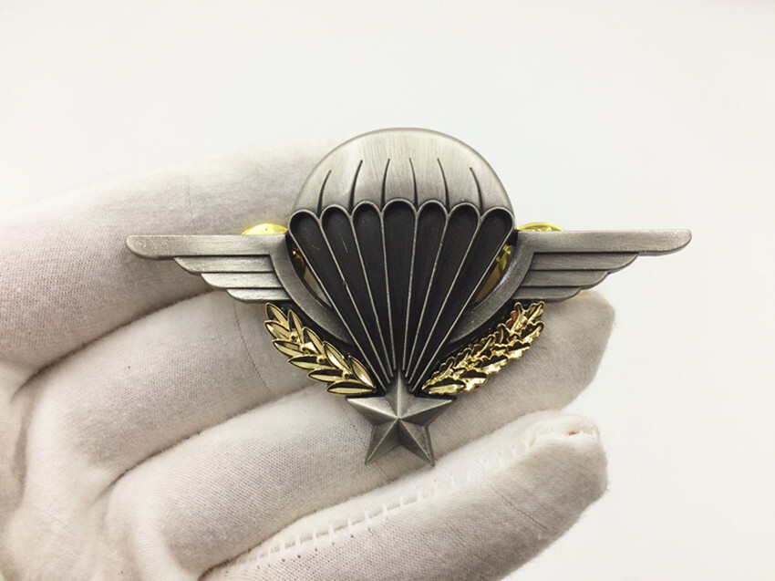 Military France Brevet Paratrooper Parachutiste E.Cholet Metal Badge Pin