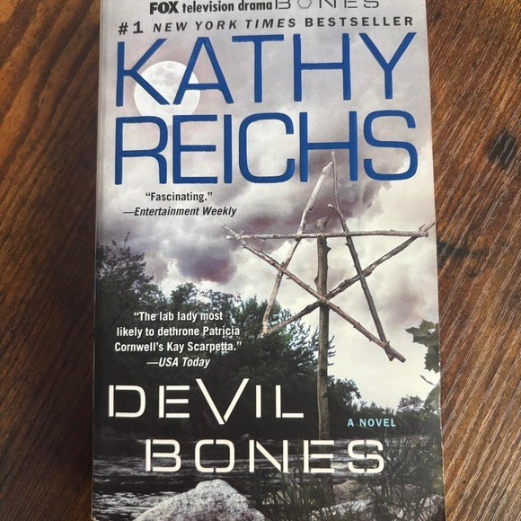 Devil Bones by Kathy Reichs