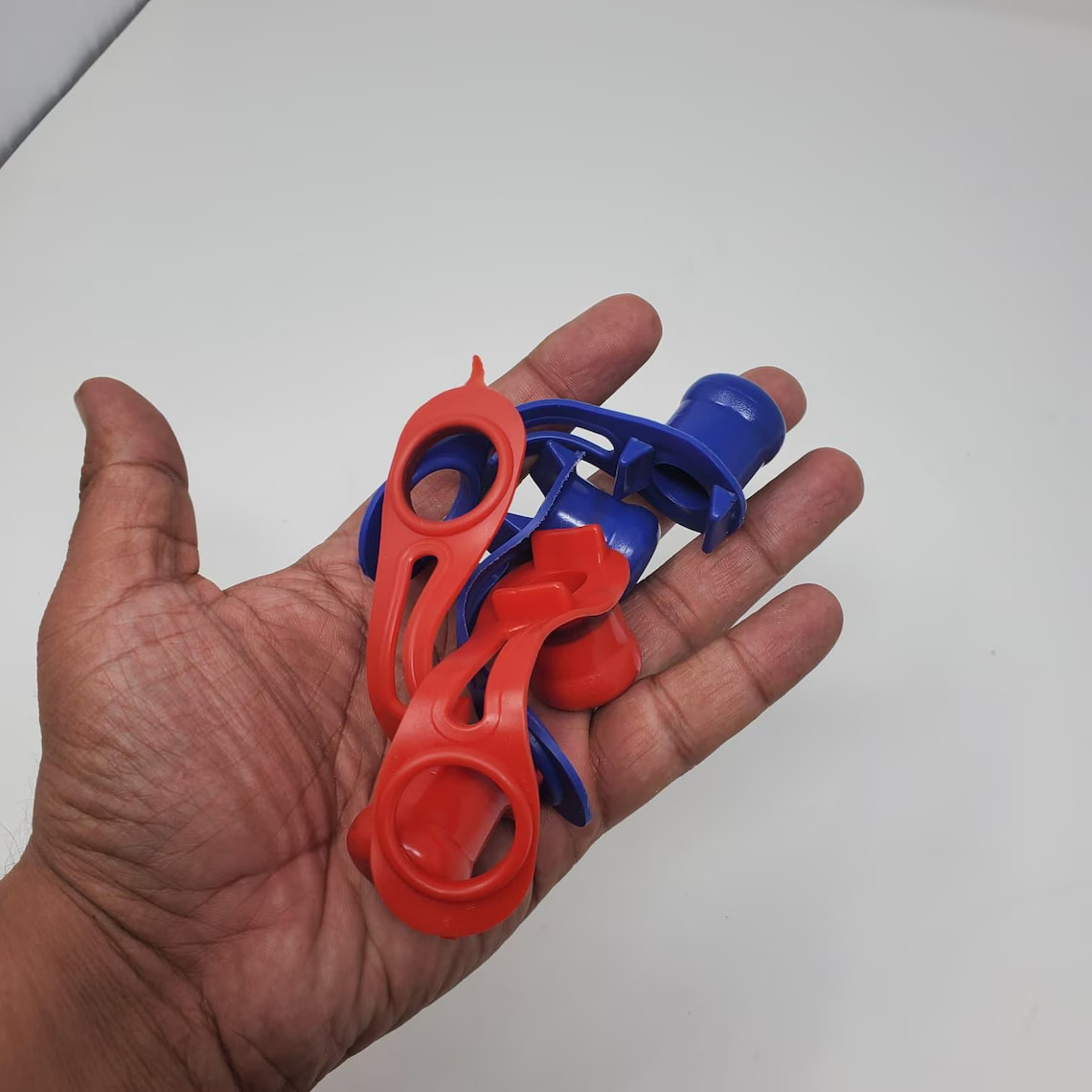 Silicone Poultry Handling Gloves with Protective Caps Adjustable Rooster Safe
