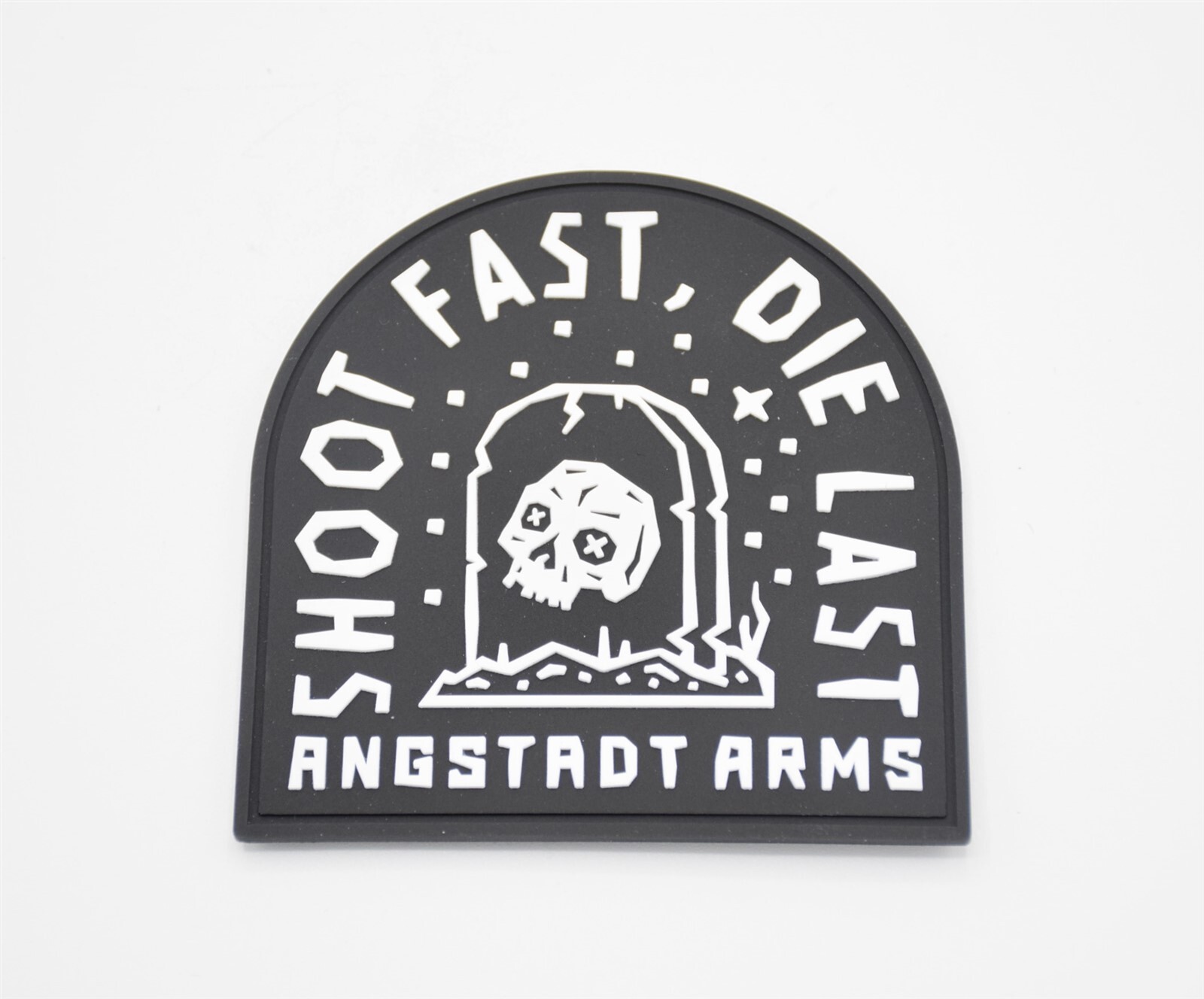 ANGSTADT ARMS “SHOOT FAST, DIE FAST" LOGO PATCH HOOK/LOOP BACKING SHOT SHOW 2023