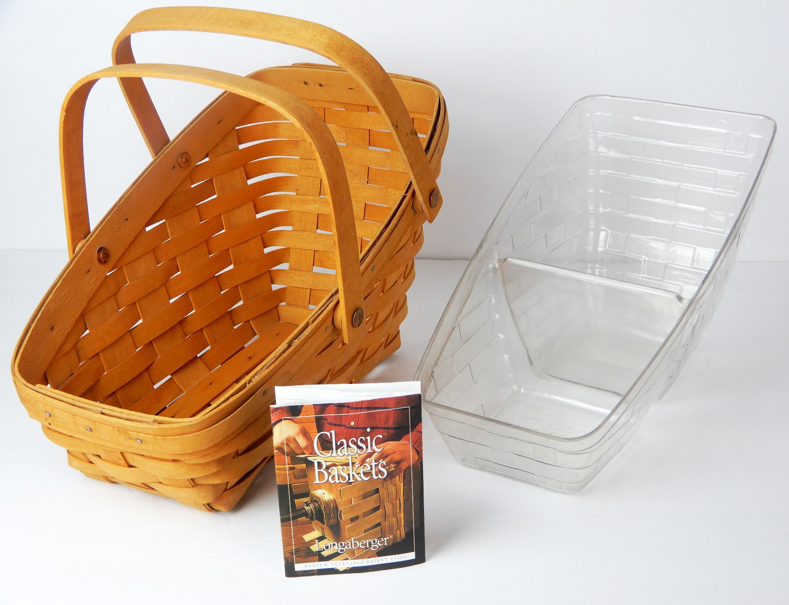 2000 Longaberger Hand Woven Wood Medium Vegetable Basket With Plastic Liner