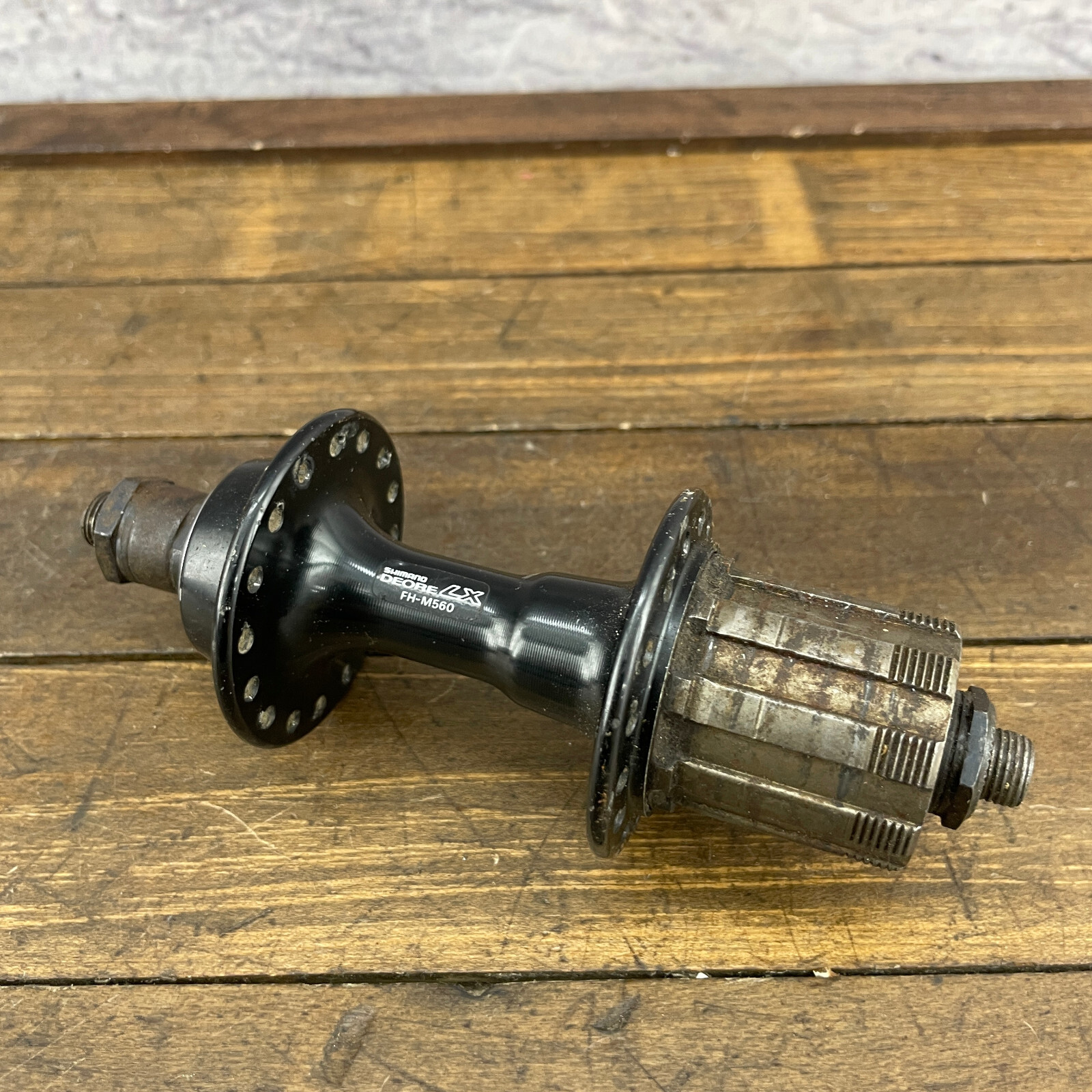Vintage Shimano Deore LX Rear Hub HB-M560 135 32 Hole 7s 90s MTB Cassette A5