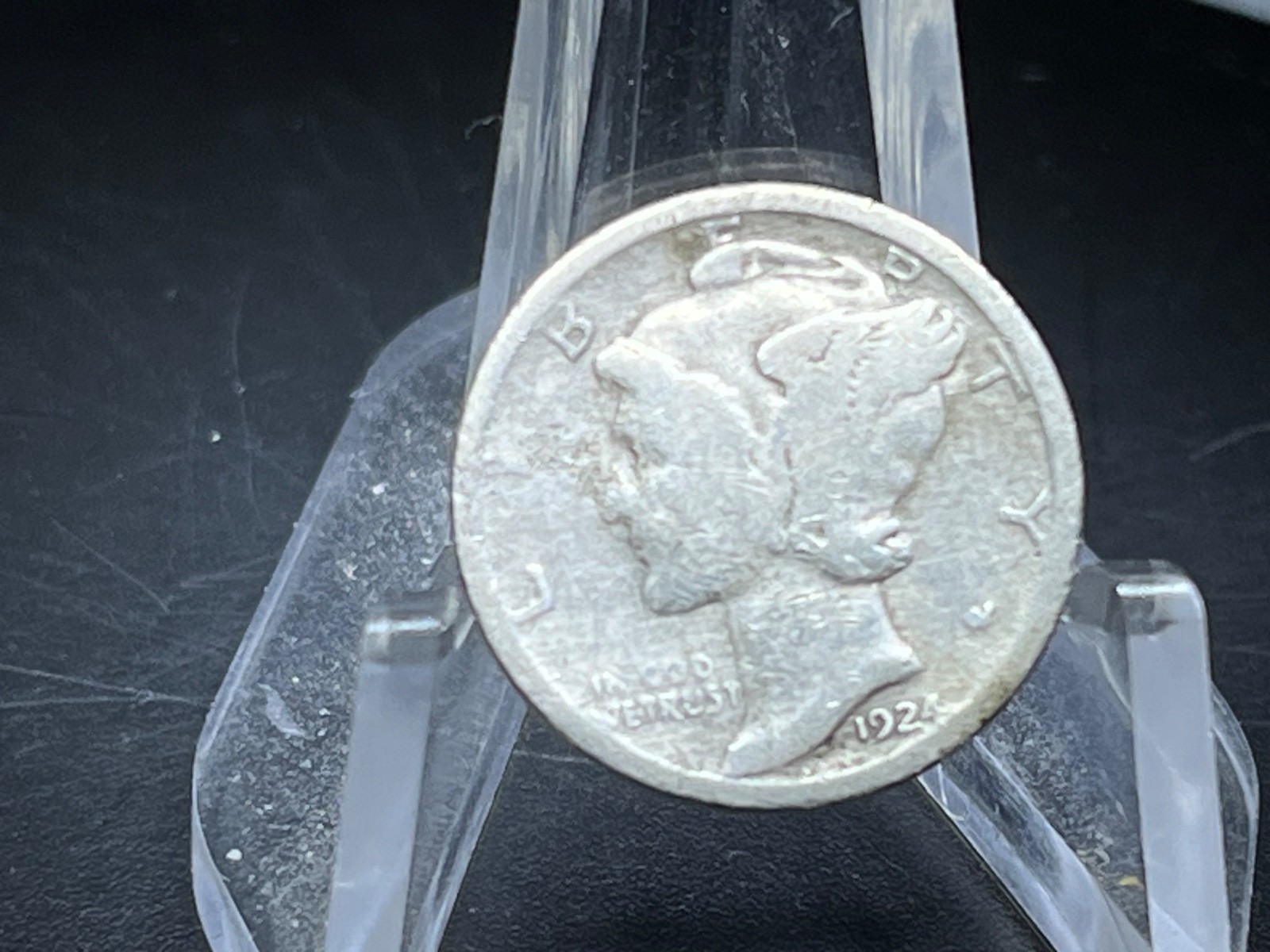 1924 Silver Mercury Dime - 90% SILVER   ACTUAL COIN  # CB128