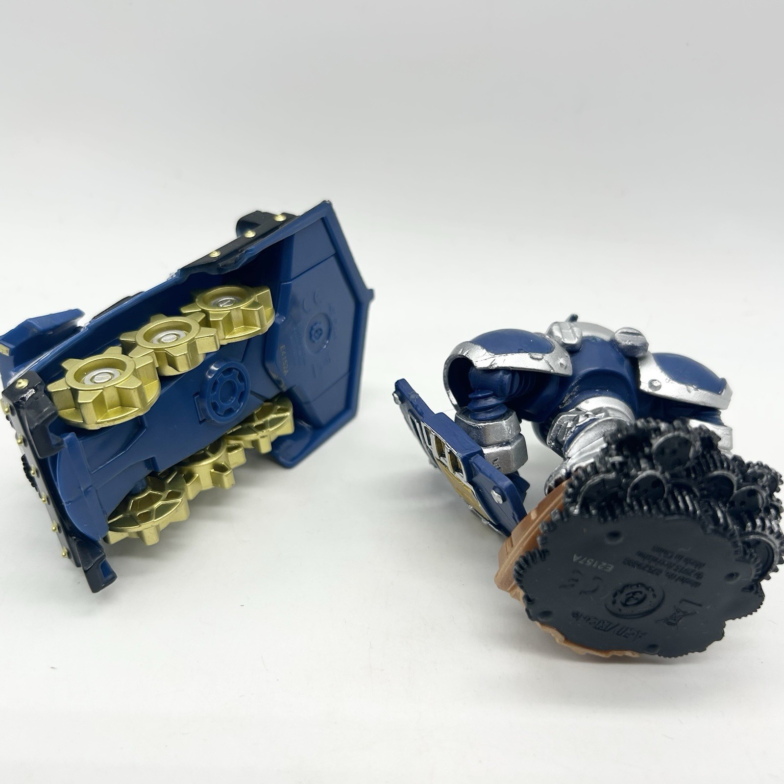 Skylanders Superchargers High Volt Figure & Shield Striker - Tested