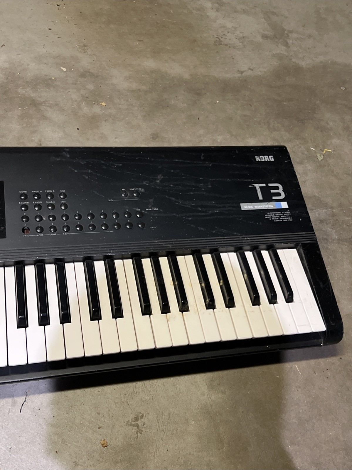 Korg T3 Keyboard - For Parts