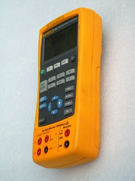 VGC FLUKE 724 TEMPERATURE MULTIFUNCTION PROCESS CALIBRATOR WITH BOX & PAPERS
