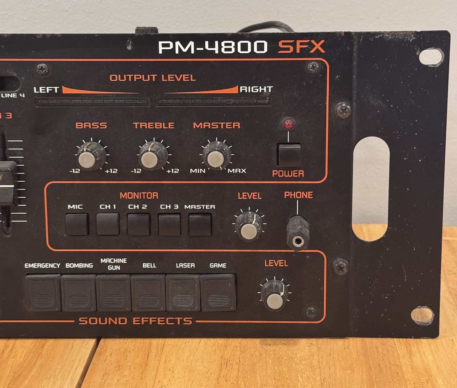 Pyramid Studio PM-4800SFX 3channel mixer Sound Effects Module 30 Powers On