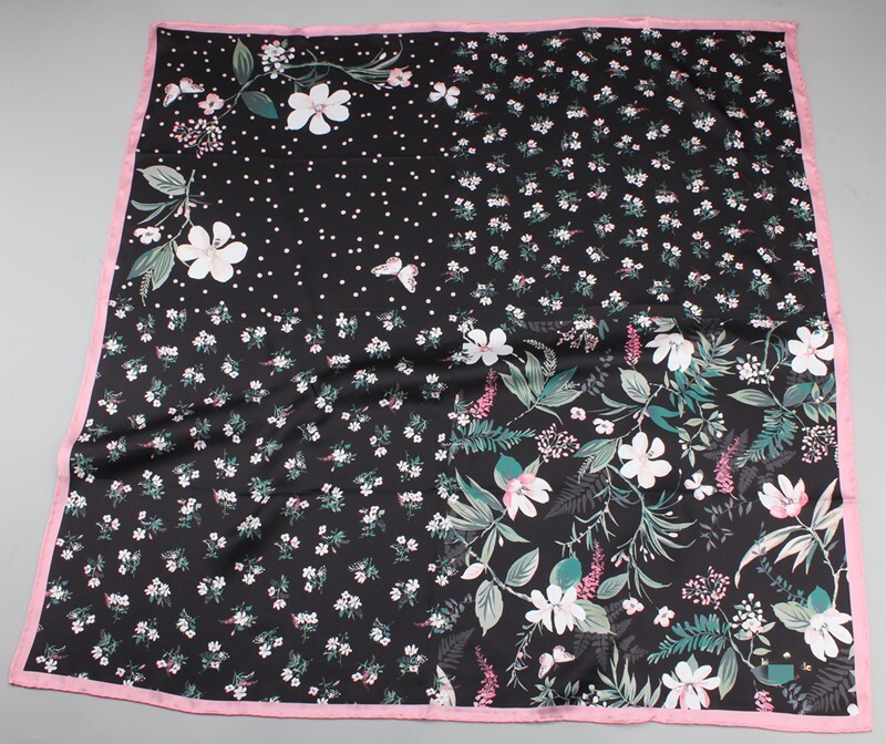 🌟💗NEW💗🌟 $88 KATE SPADE NEW YORK Botanical Patchwork Square Silk Scarf BLACK