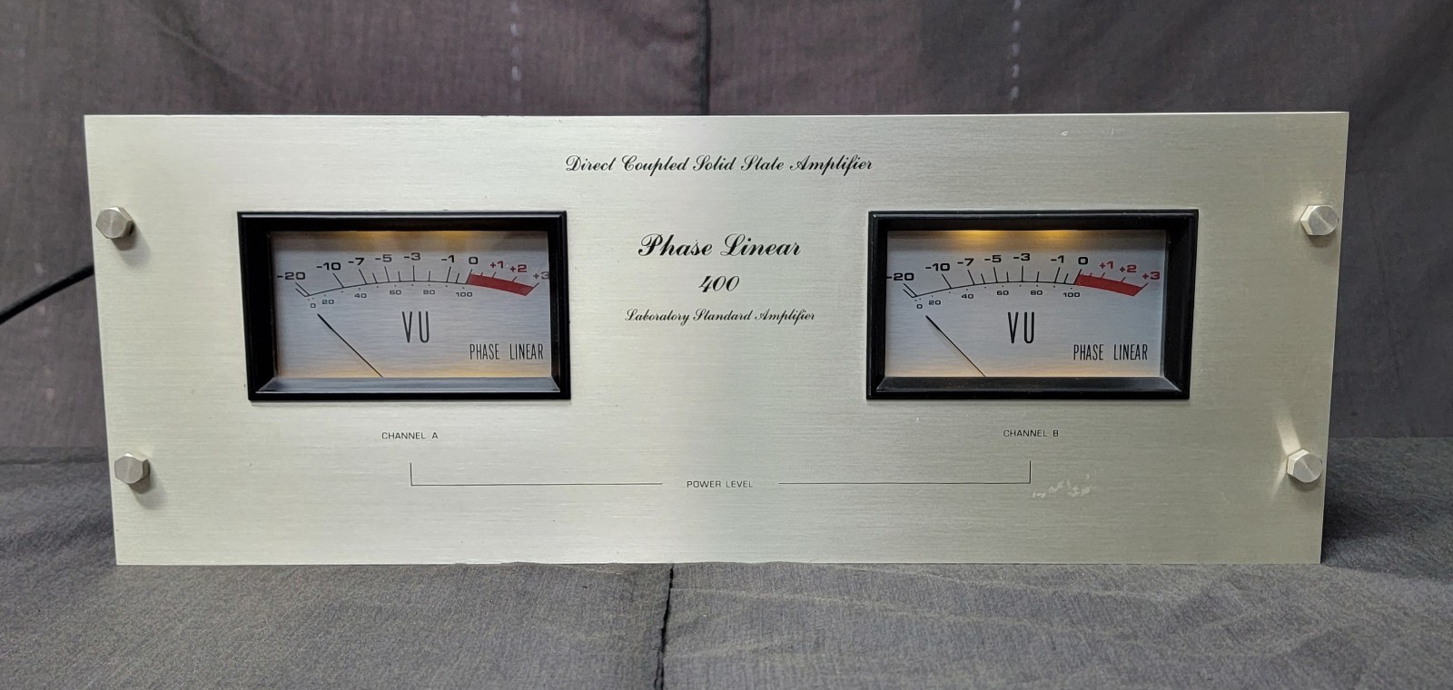 Phase Linear 400 Direct Coupled Solid State Power Amplifier