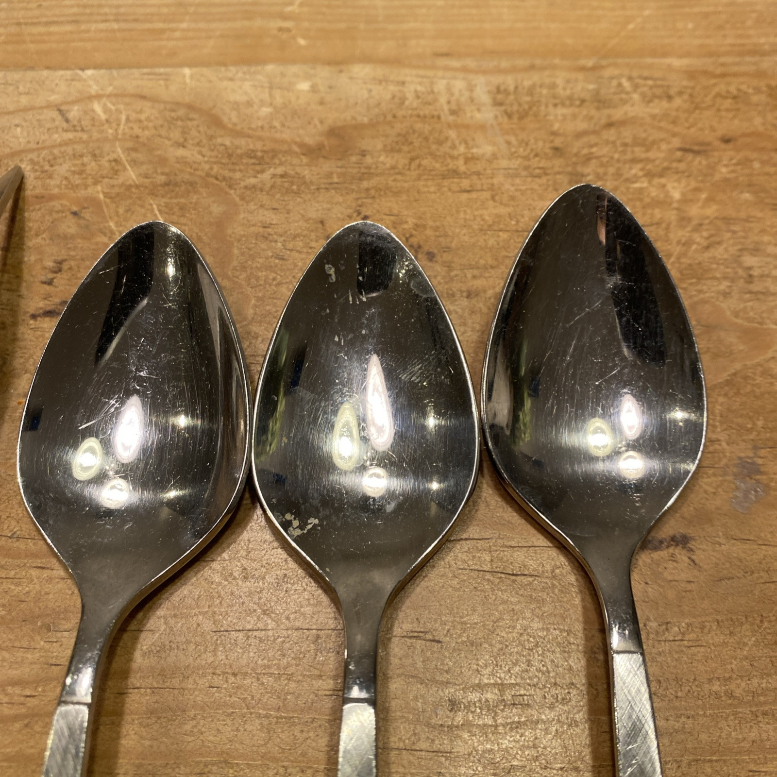 11 Pc Oneida CAPISTRANO Stainless Oneidacraft Deluxe Flatware Spoon Fork Knife