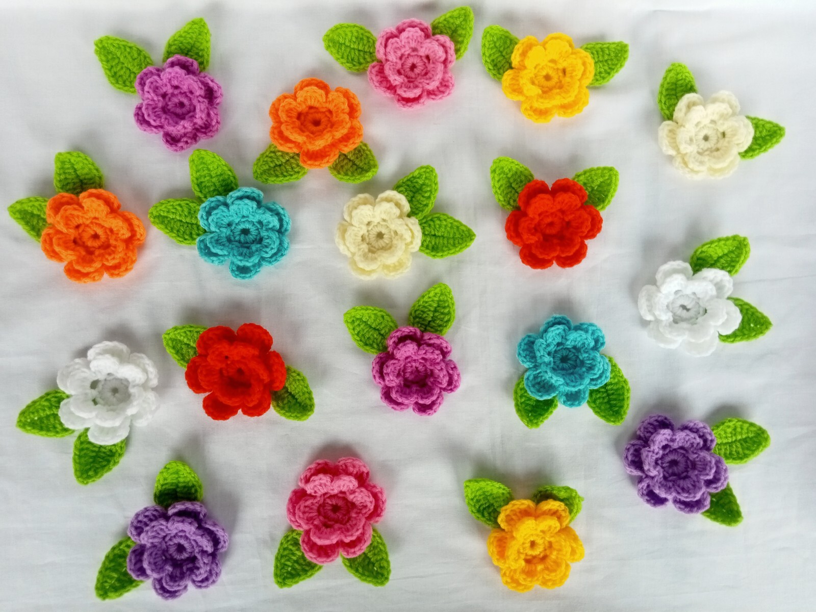 Lot of 24 pcs Crochet Flowers Handmade Appliques