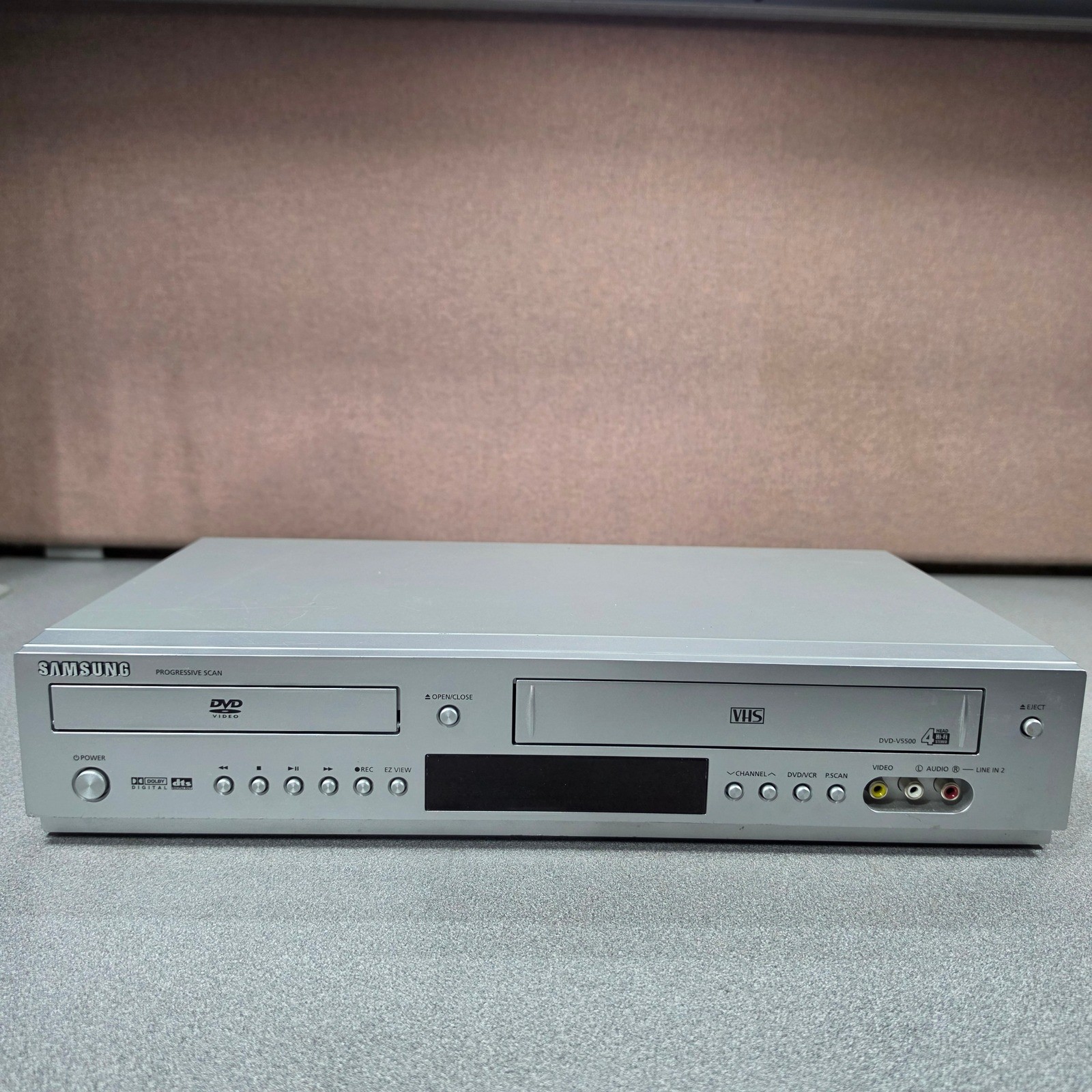 Samsung DVD/VHS Dual Deck Player DVD-V5500 4-Head Hi-Fi DVD NOT WORKING