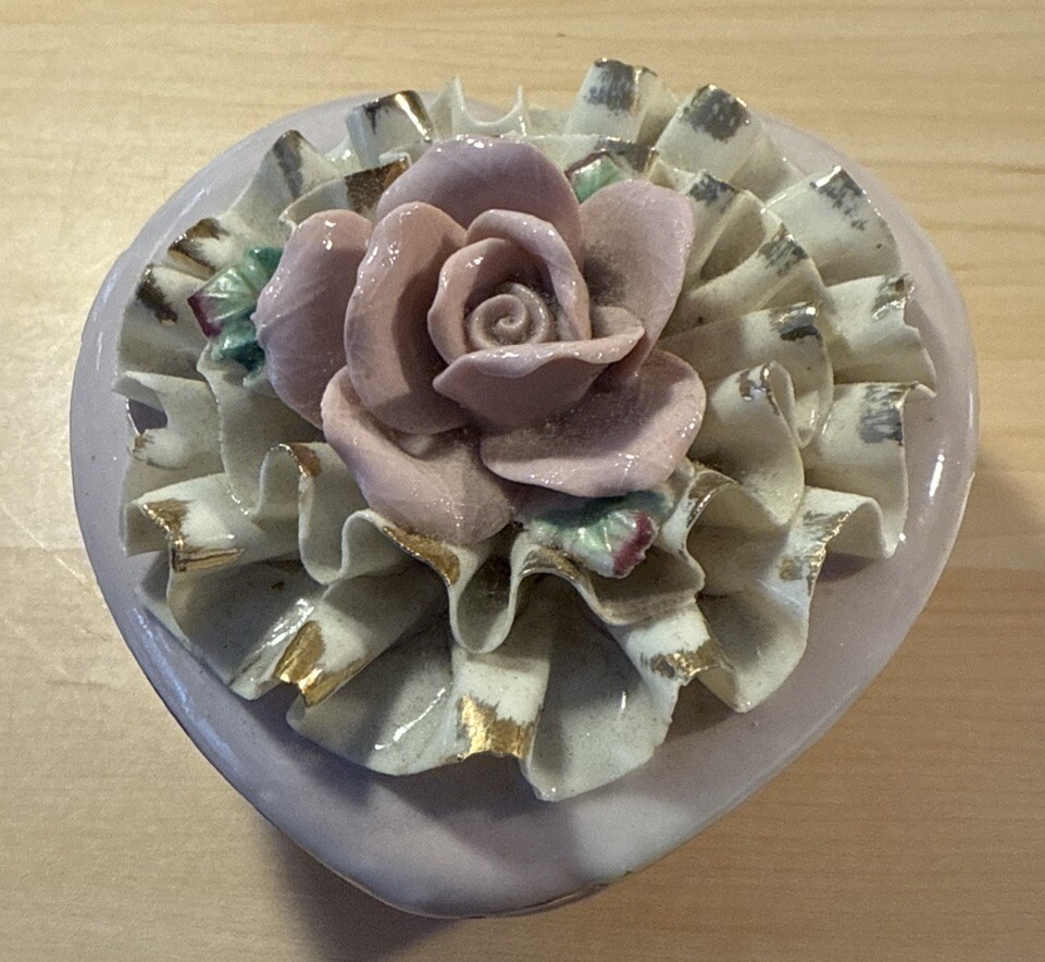 Heart shapedFlowered Porcelain Trinket Box Valentine's Day Free Shipping