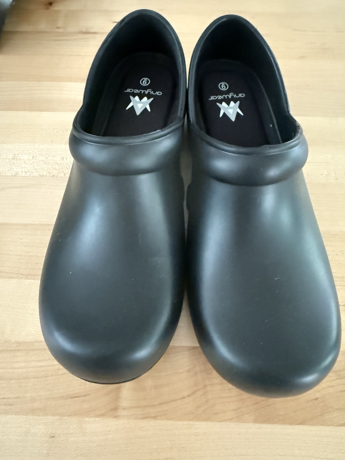 Anywhere Guardian Angel Shoes-Size 9 Women's New In Box Never Worn