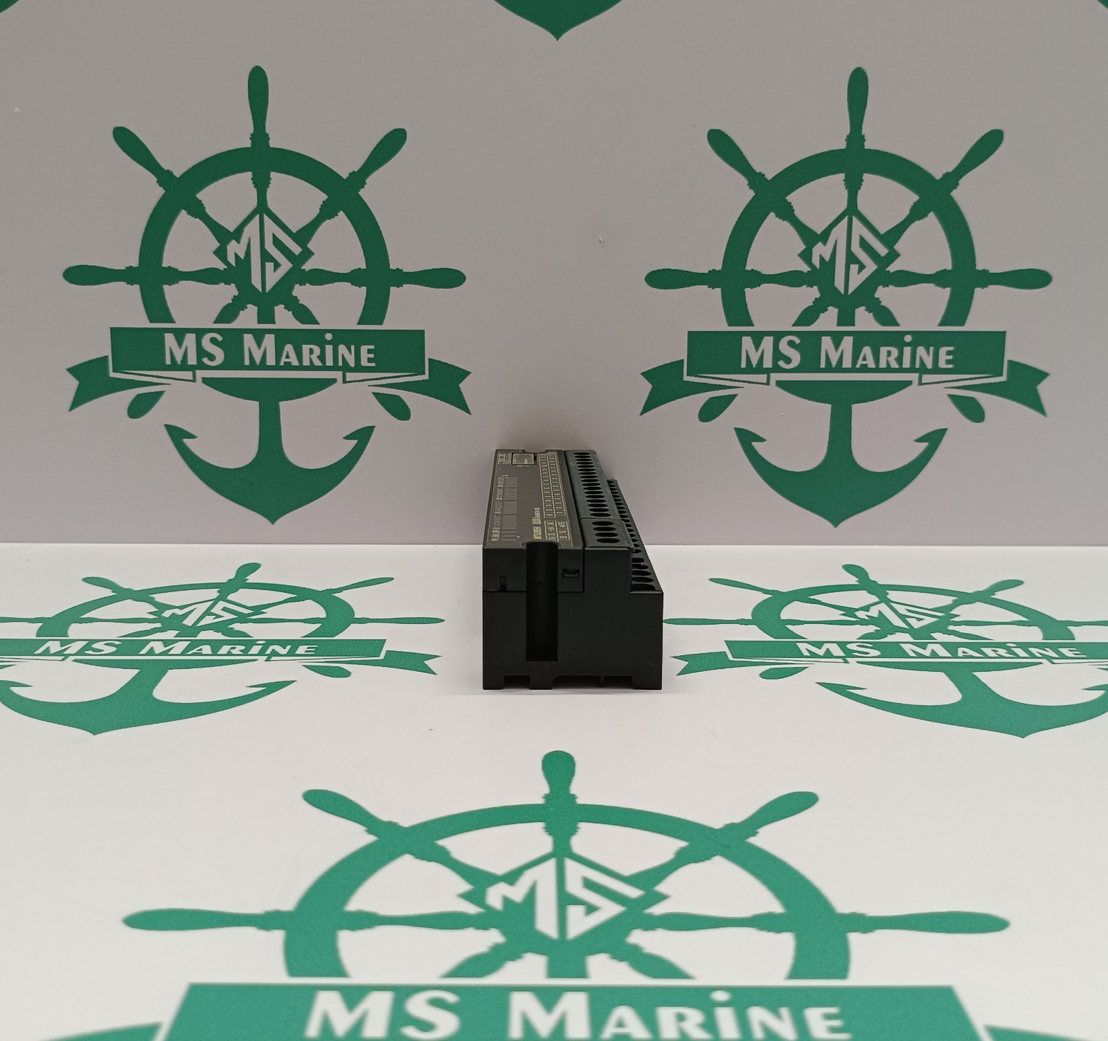 MITSUBISHI AJ65SBTB-32D INPUT UNIT ( FREE SHIPPING )
