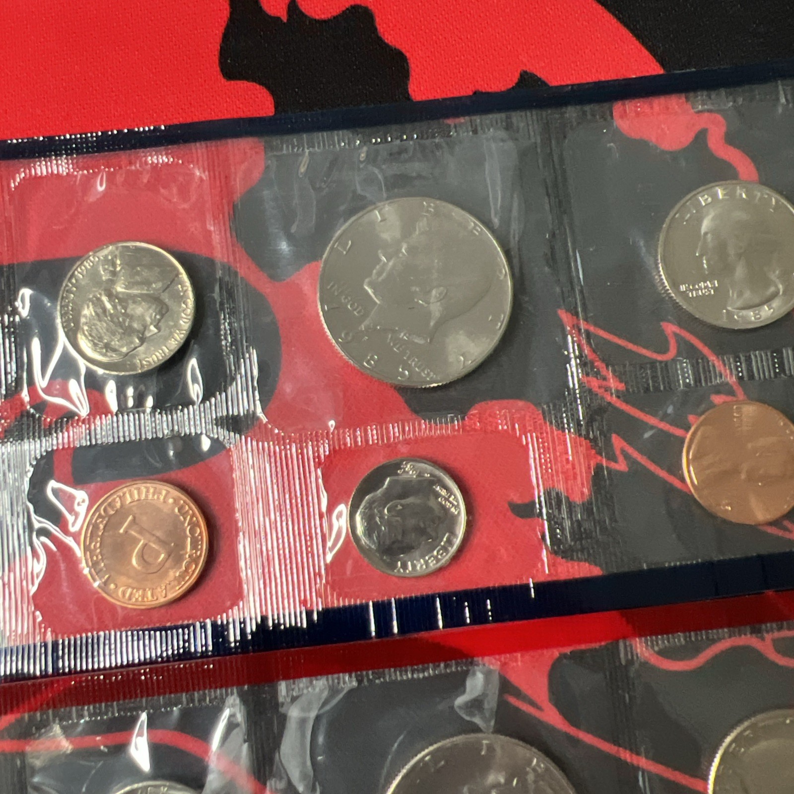 1985 unicirculated coin set P & D