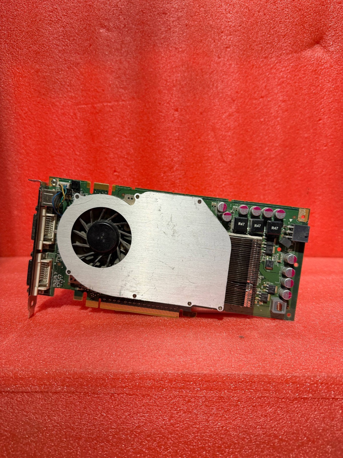 Nvidia GeForce GTS 240 1GB GDDR3 Dual DVI PCI-Express Video Card Dell 9JDYJ