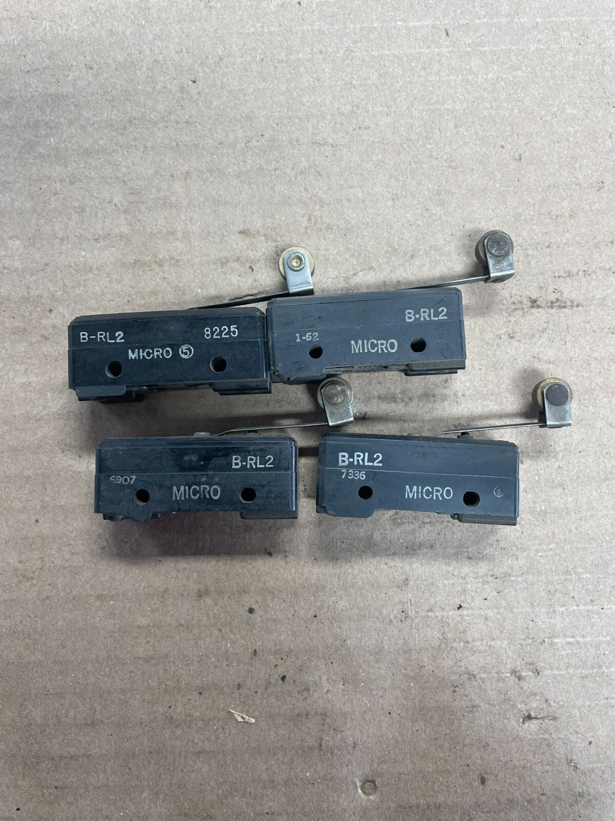 (Lot of 4) Micro switch B-RL2 15A 125,250,480V