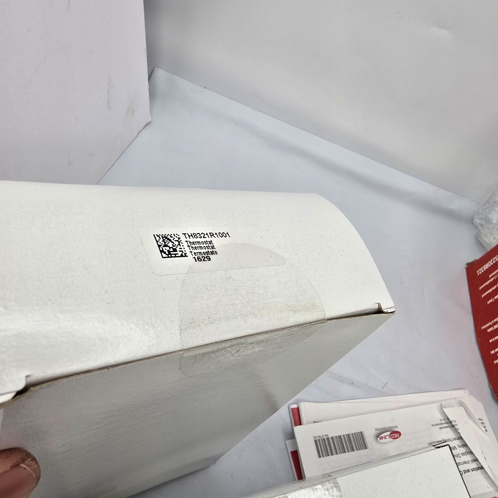 Inside box Sealed Honeywell RedLINK Equipment Remote Module w/ VisionPRO 8000