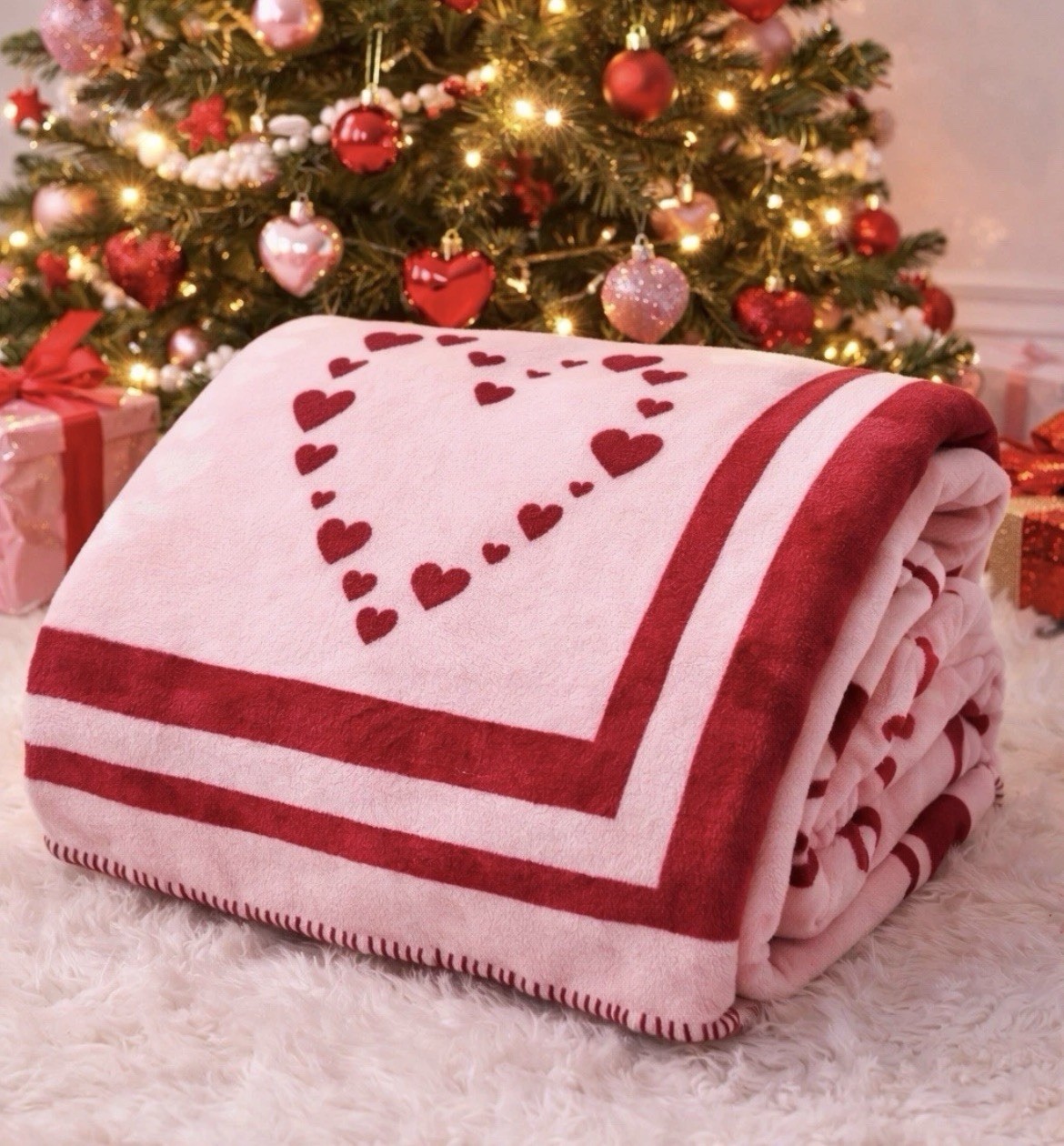 New Victoria's Secret Valentines Plush Blanket Soft Pink Heart Cozy Fleece Throw