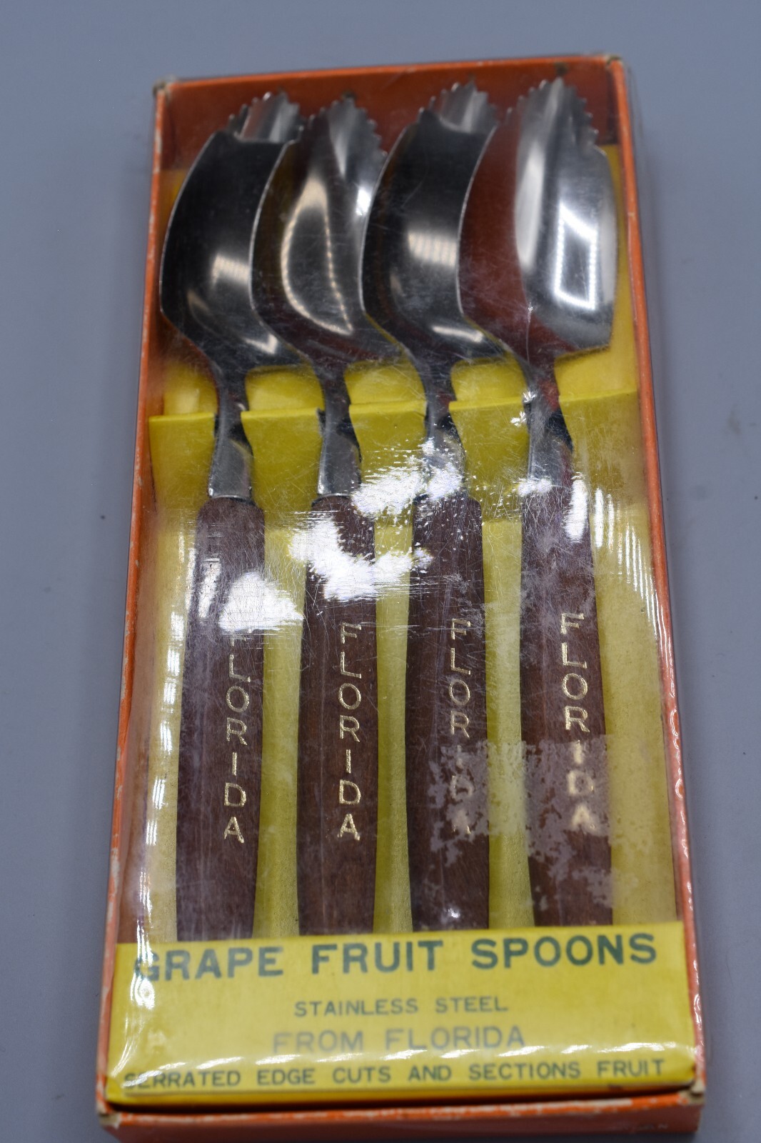 4  Florida Grapefruit Fruit Spoons 6-5/8" Wooden Handles NIP New Japan