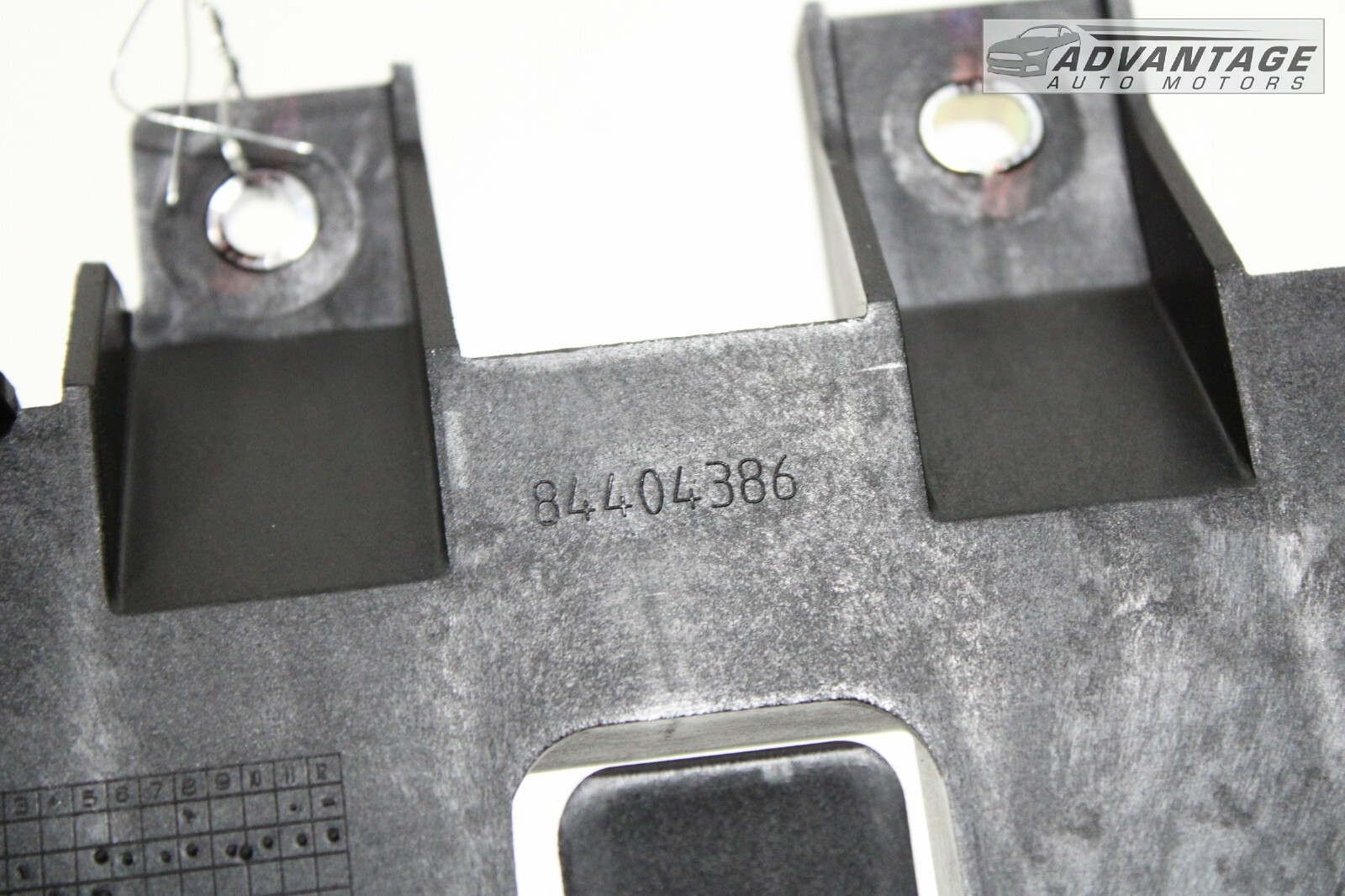 2018-2021 CHEVROLET TRAVERSE BCM BODY CONTROL MODULE MOUNT BRACKET HOLDER OEM