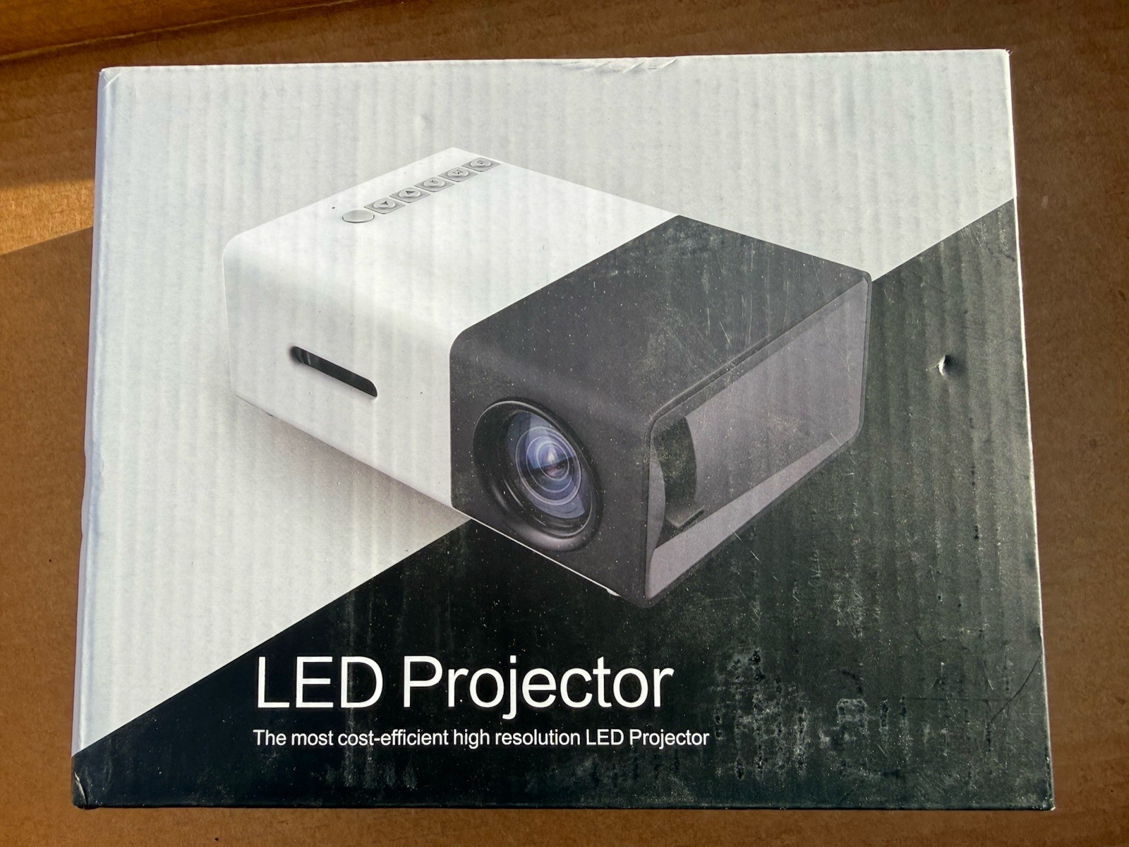 Mini LED Projector - NEW -with Remote- HDMI - Portable