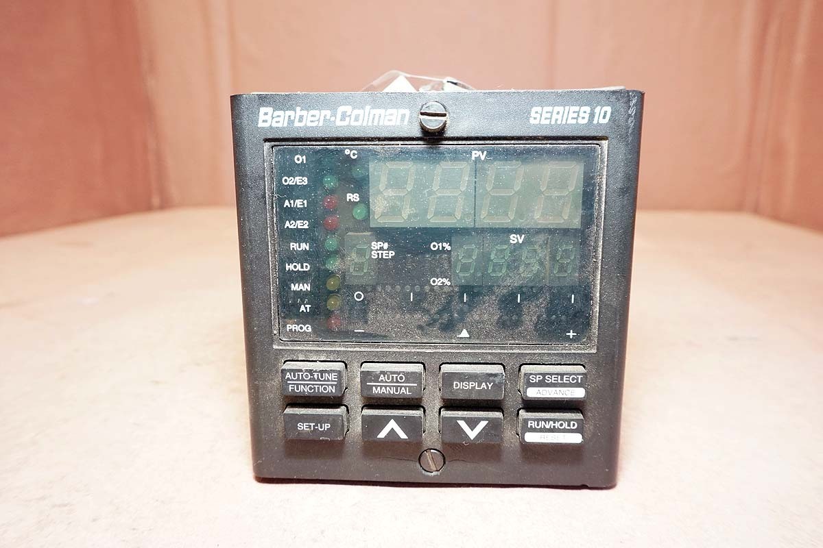 Barber-Colman, Series 10, 10QT-TJF00-000-0-00, Temperature Controller