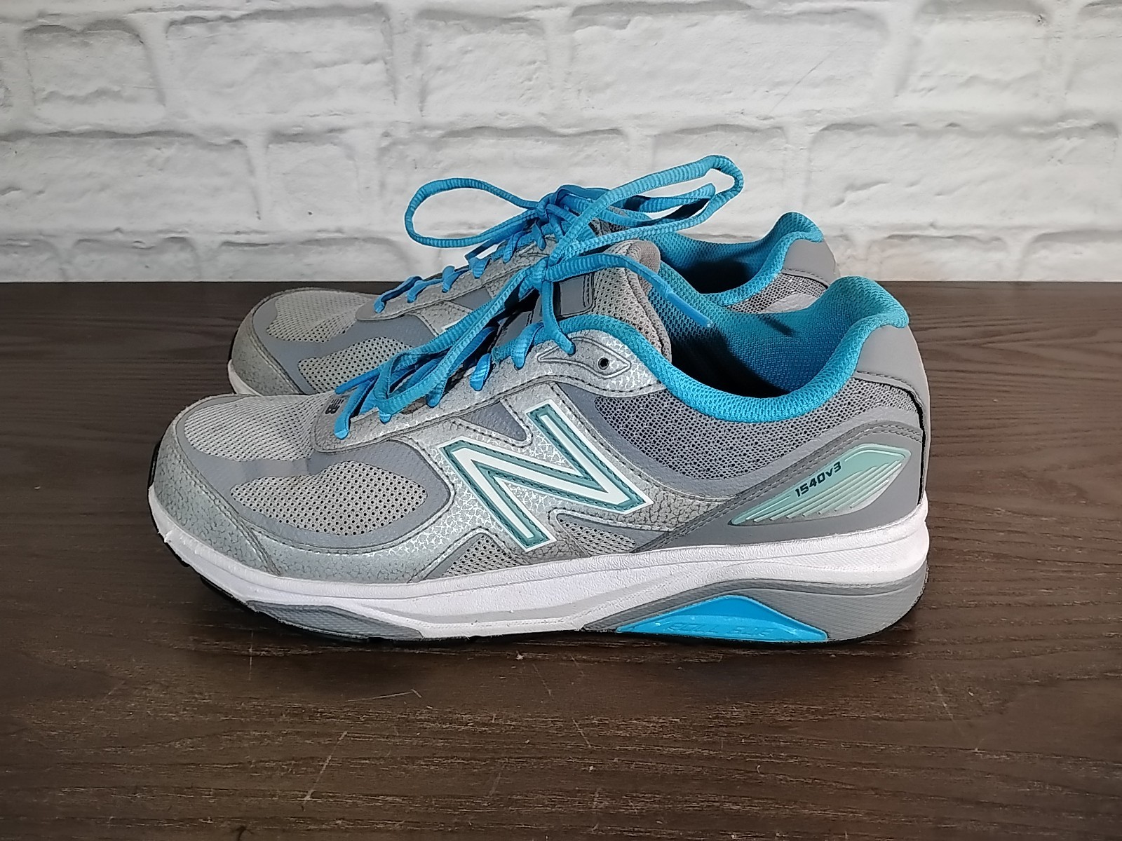 New Balance 1540v3 - Women's Size 11 Or Mens 9.5 Silver/Blue