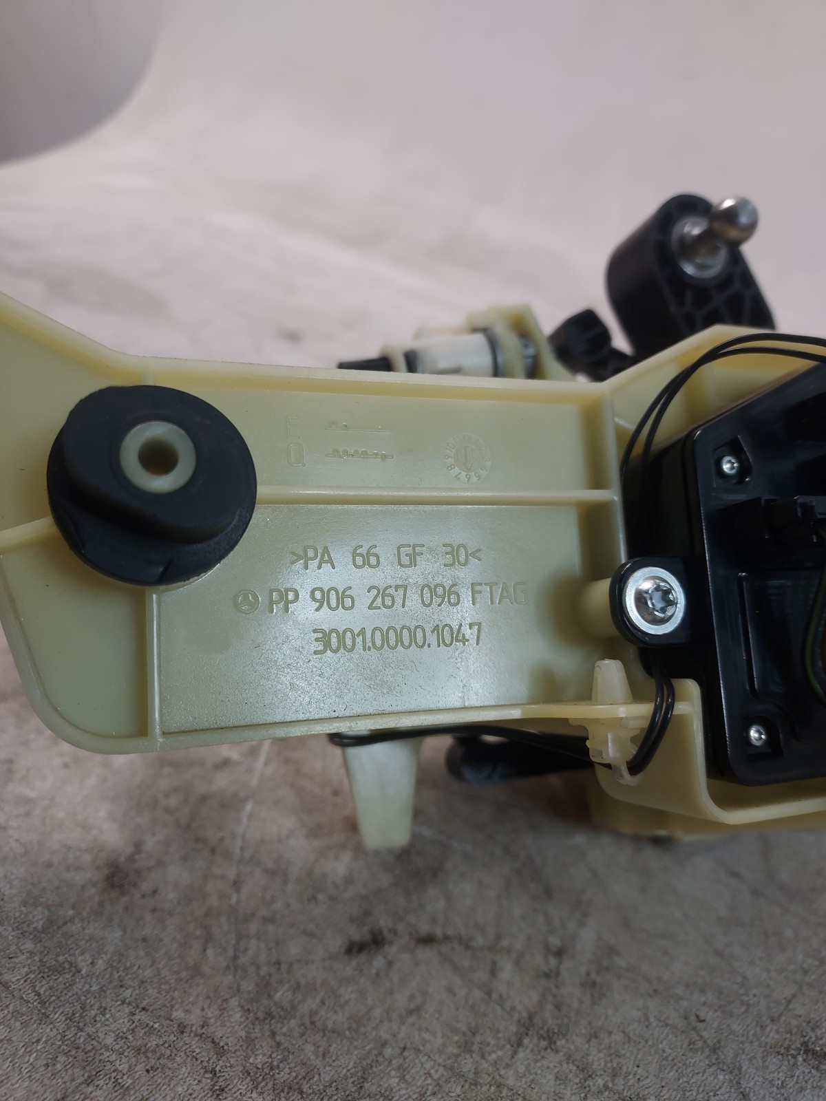 2007-2018 Sprinter 2500 3500 Automatic Shifter Selector PP906267017 OEM
